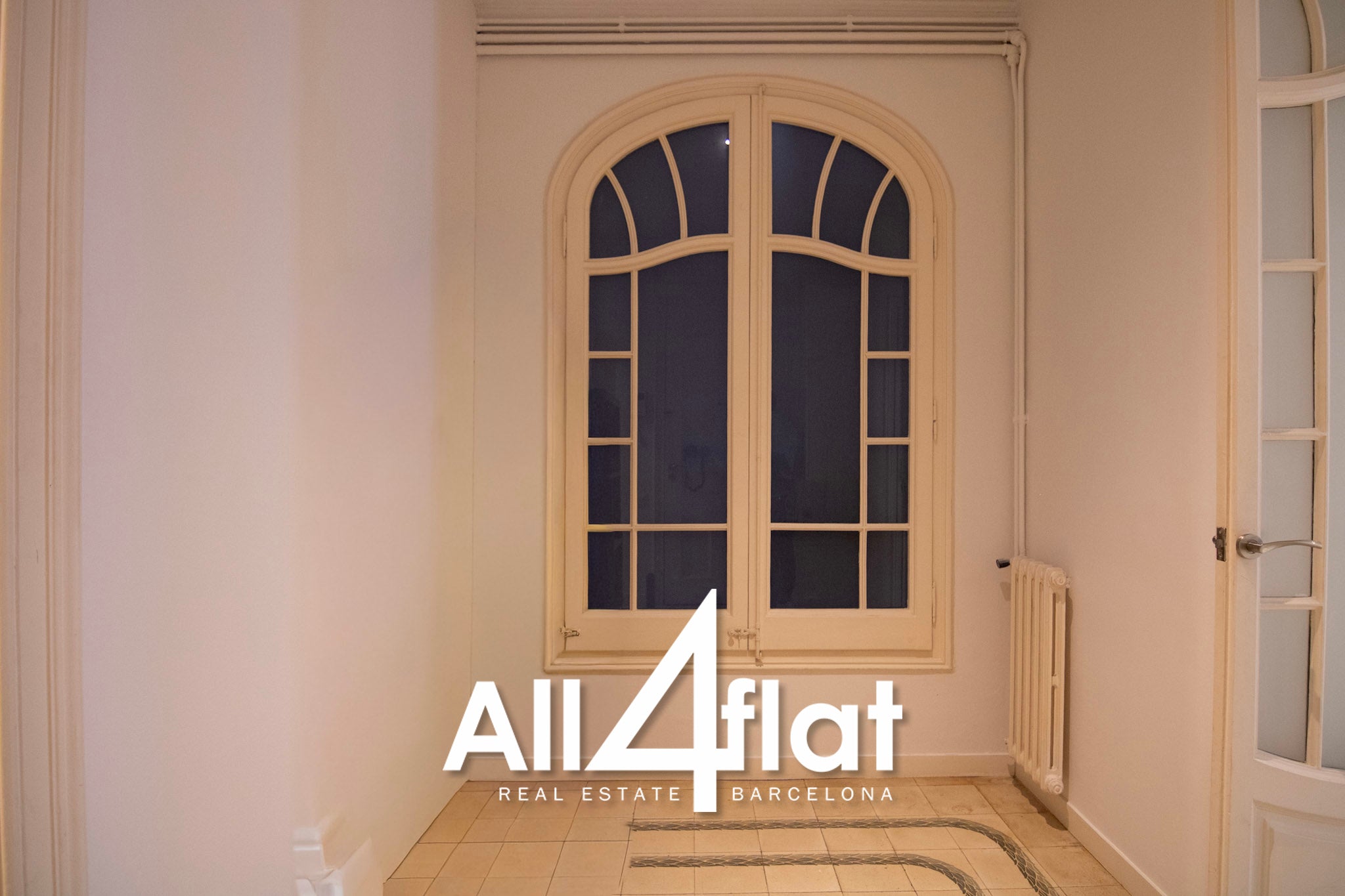 Rue Muntaner - Réf. : 003606 