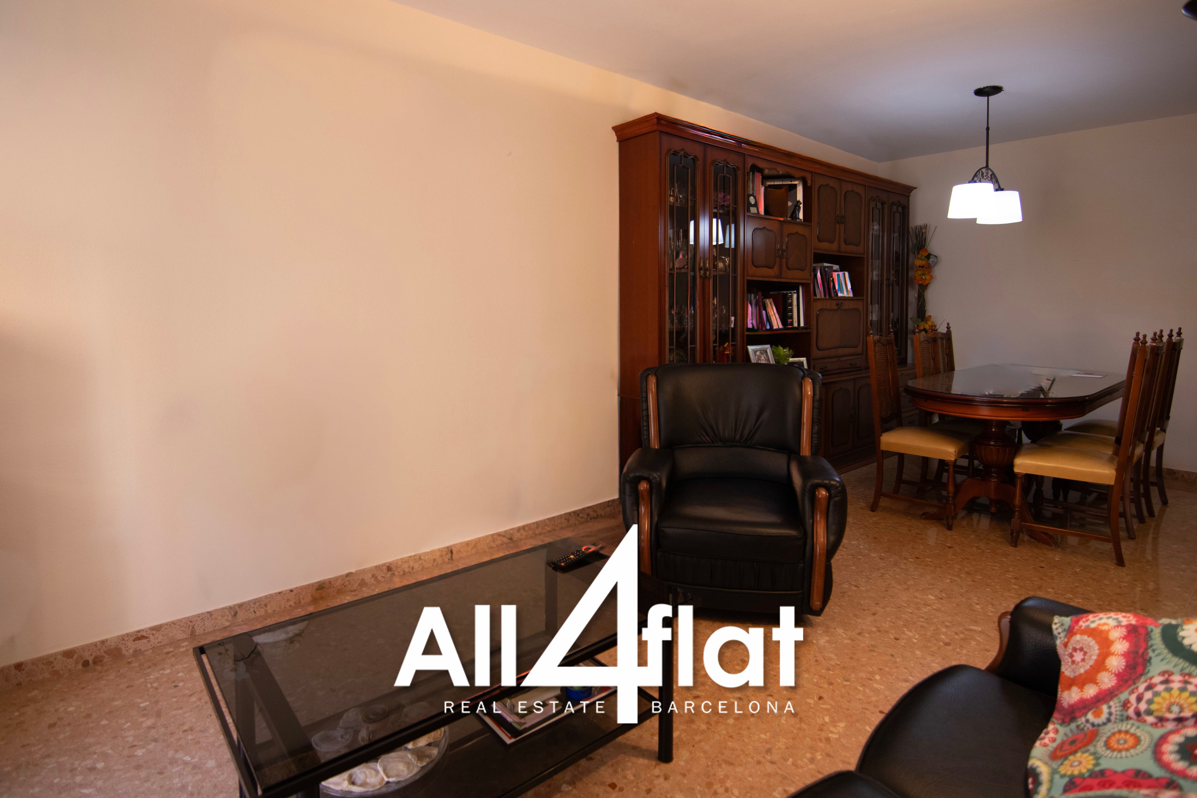 C/ Catalunya - Réf. : 003602 