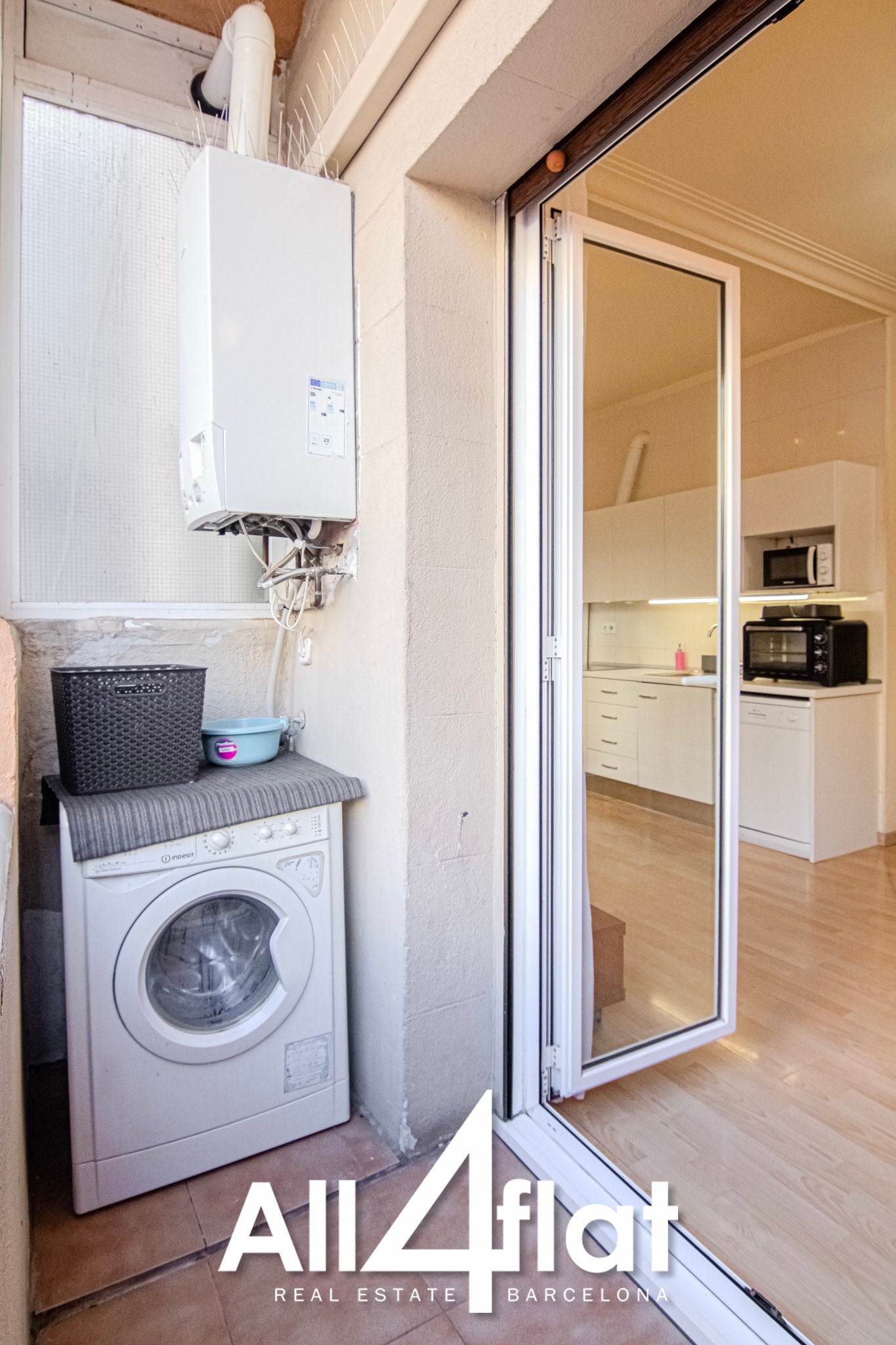 C/ Parallèle - Réf. : 002288E 