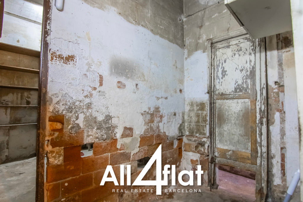 C/ Sant Elíes - Ref: 003480