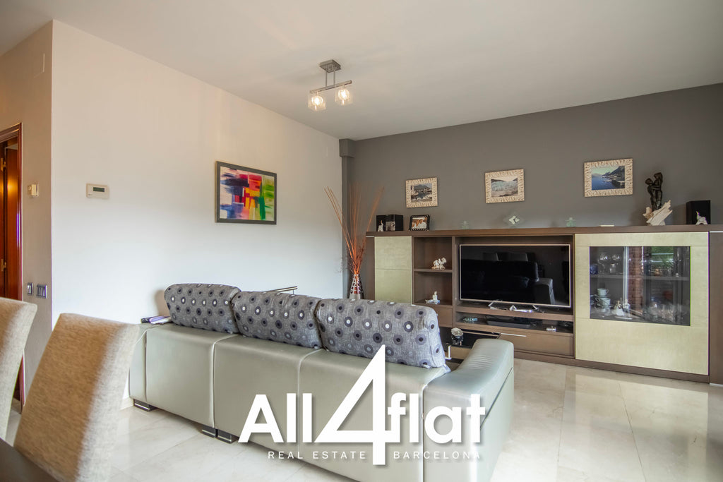 Avda Meridiana - Ref: 003555