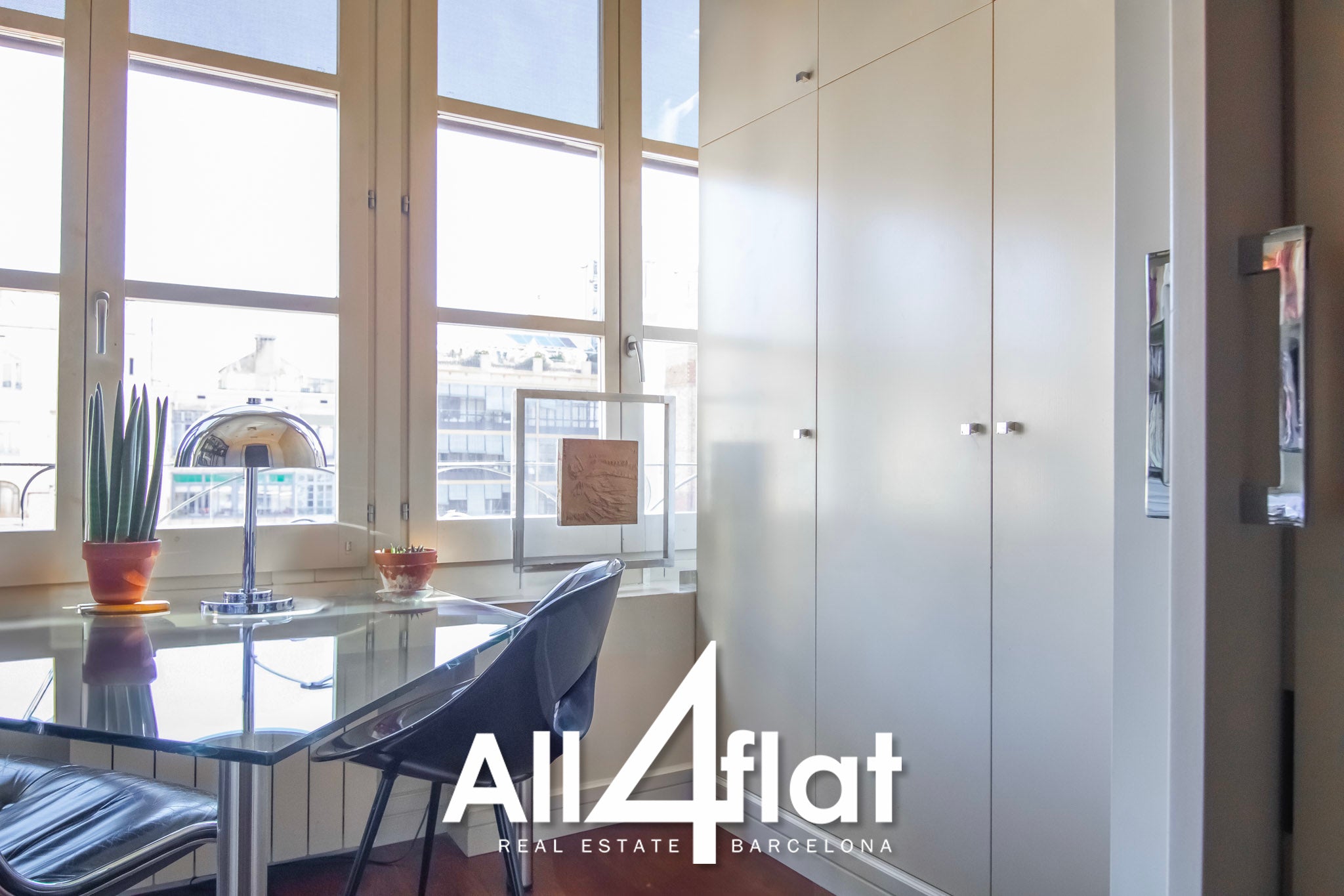 C/ Pau Claris - Ref: 003509