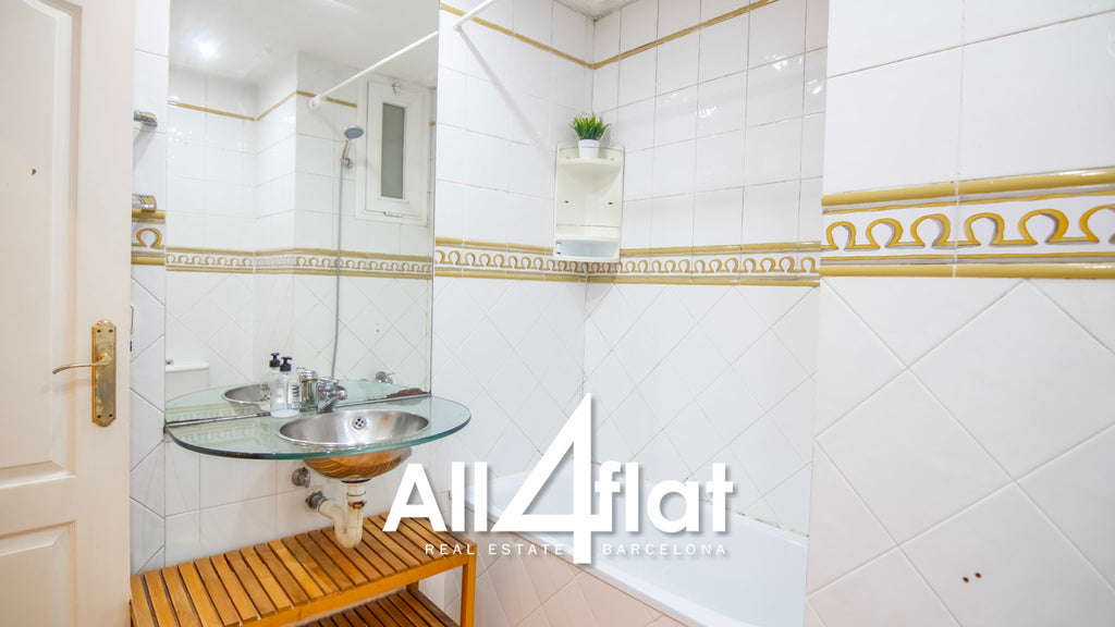 C/ Roca - Réf. : 003599