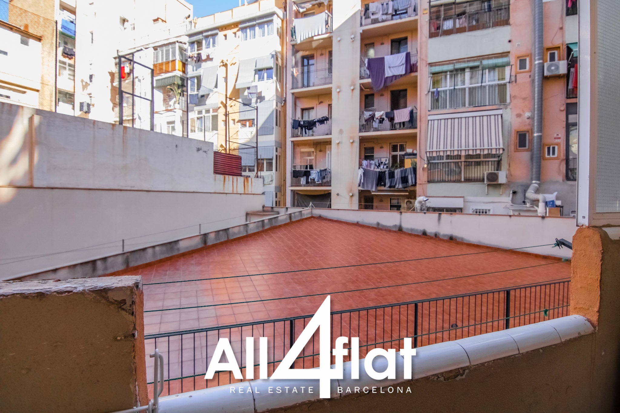 C/ Parallèle - Réf. : 002288E 