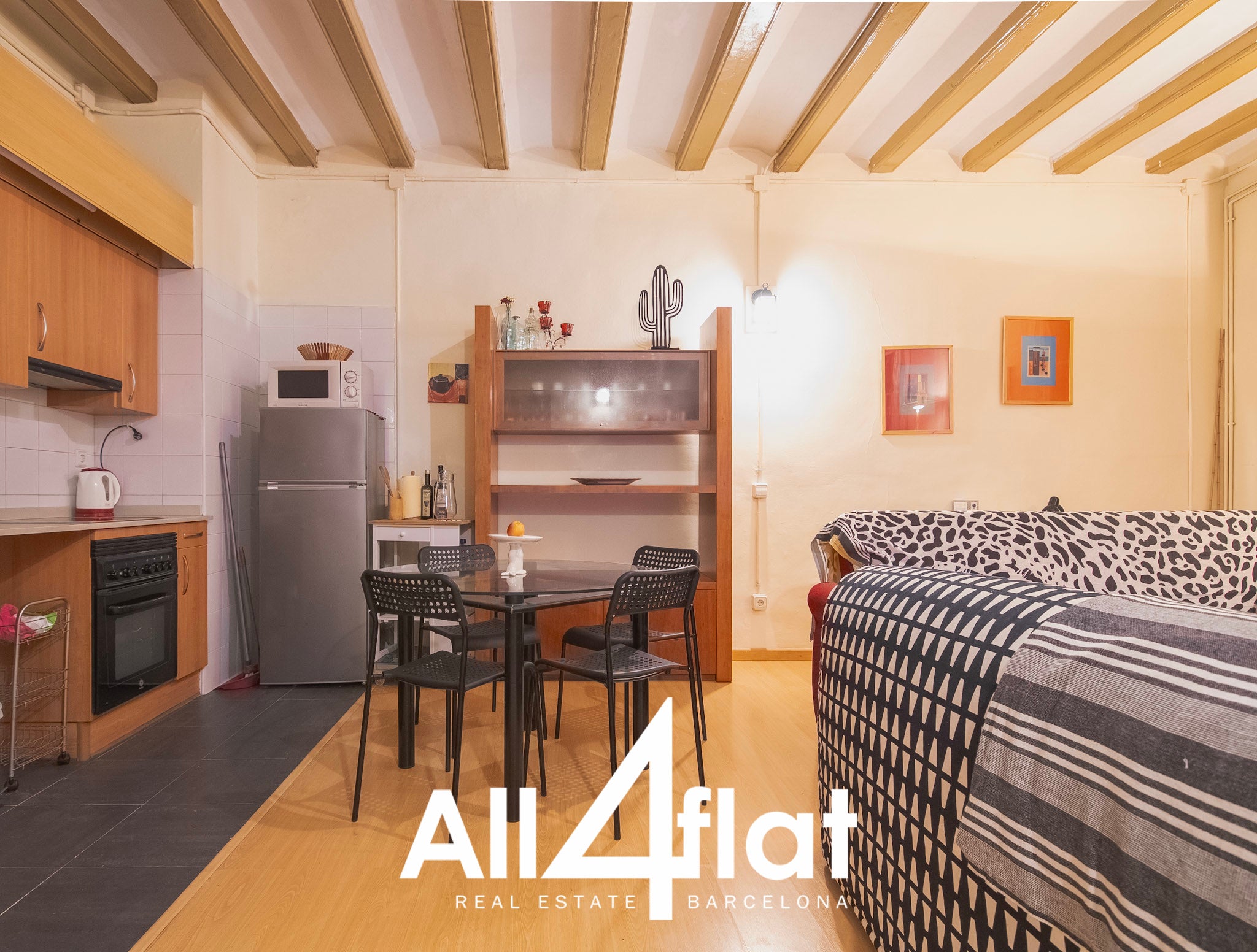 Rue des Bouteilles - Réf. : 003095B 