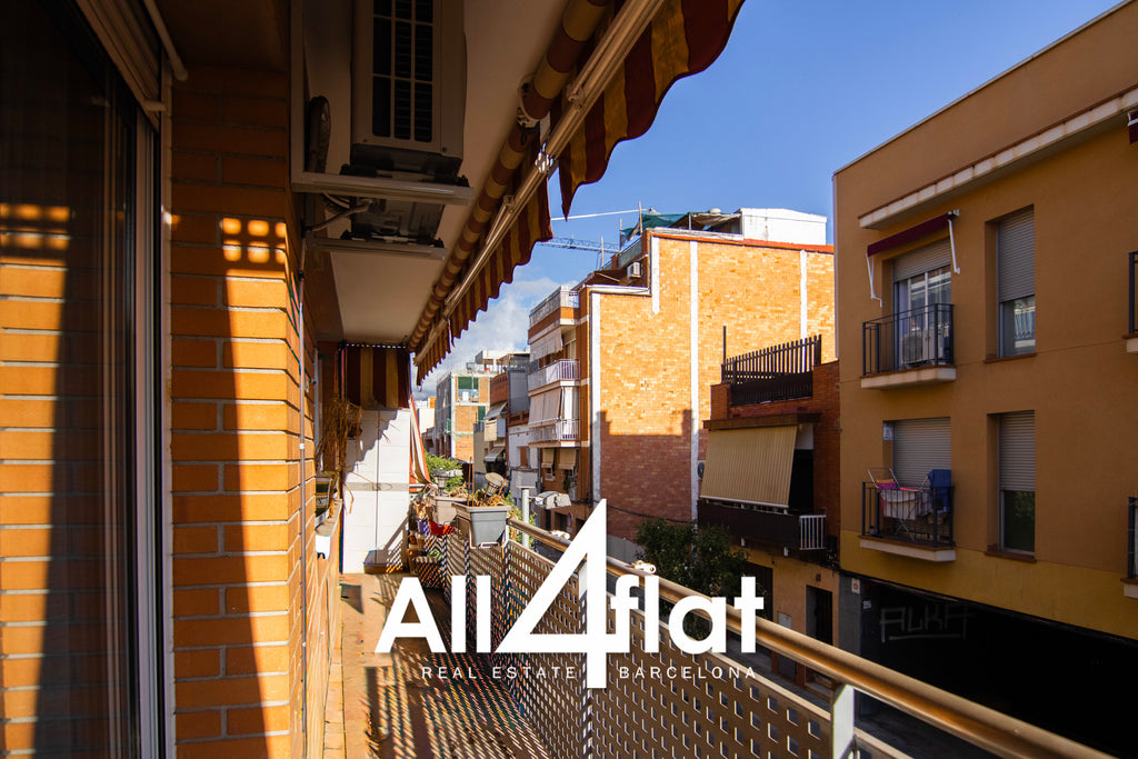 C/ Catalunya - Réf. : 003602 