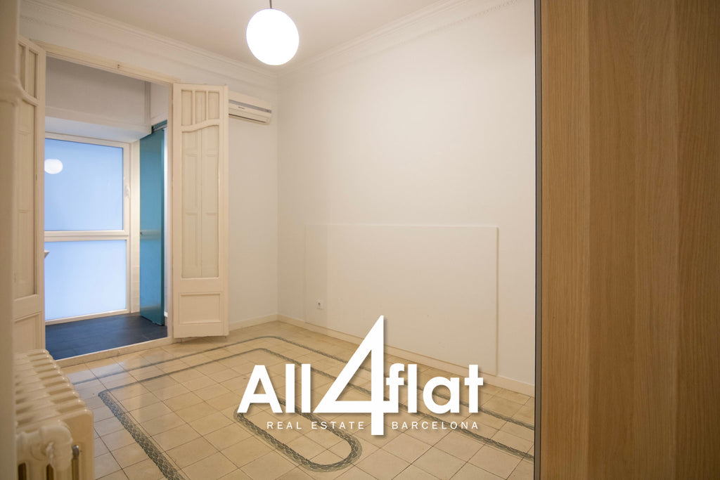 Rue Muntaner - Réf. : 003606 