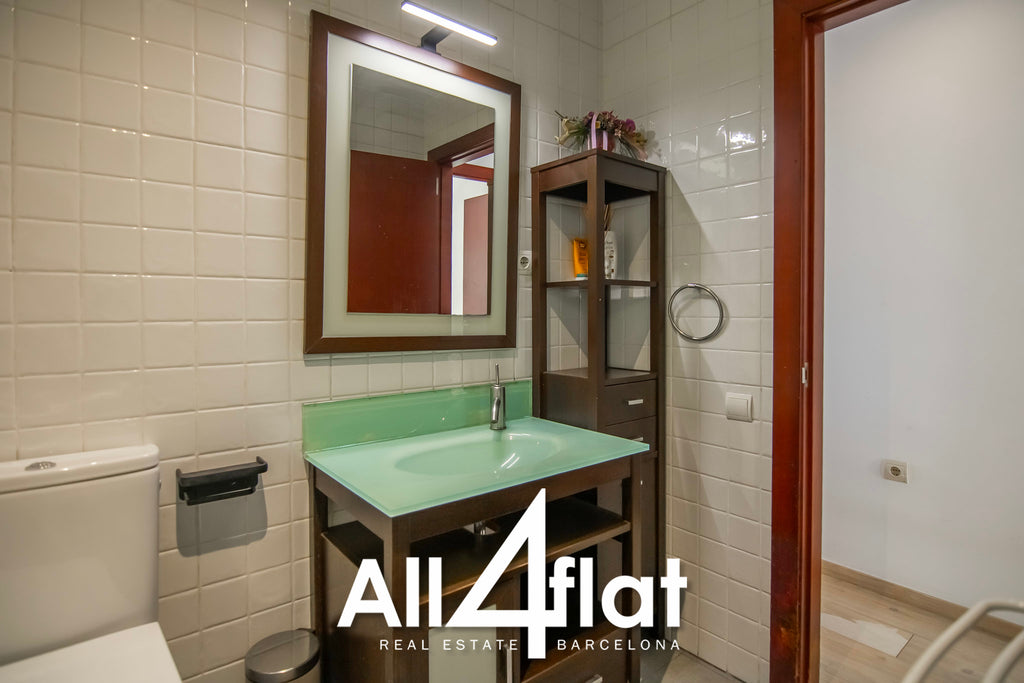 C/ Diputació - Réf. : 003558 