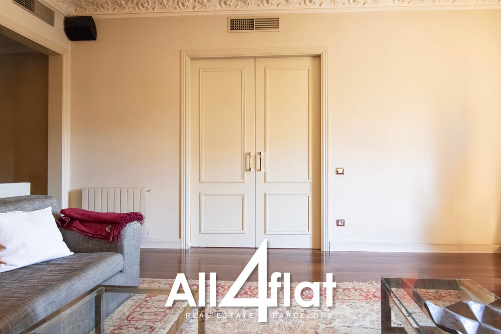 C/ Pau Claris - Réf. : 003509 