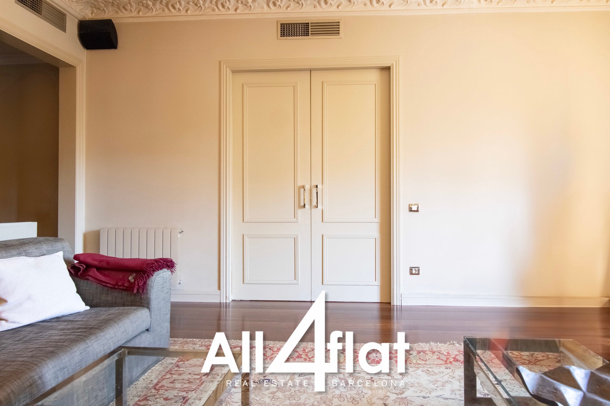 C/ Pau Claris - Réf. : 003509 