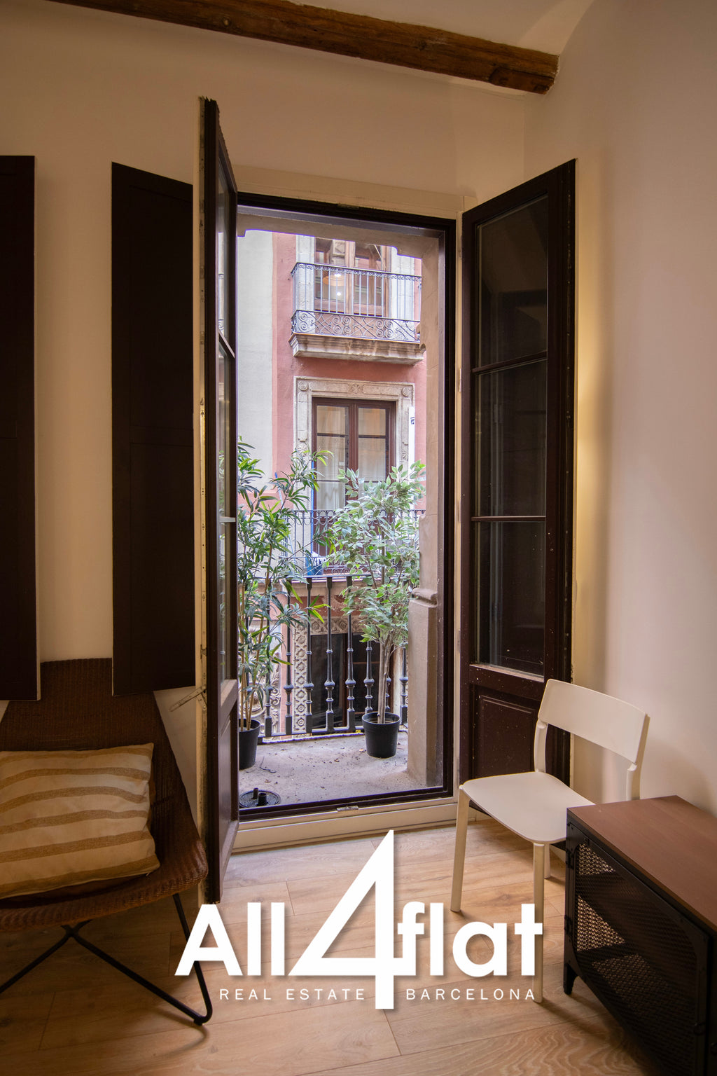 C/ Escudellers - Réf. : 003603 