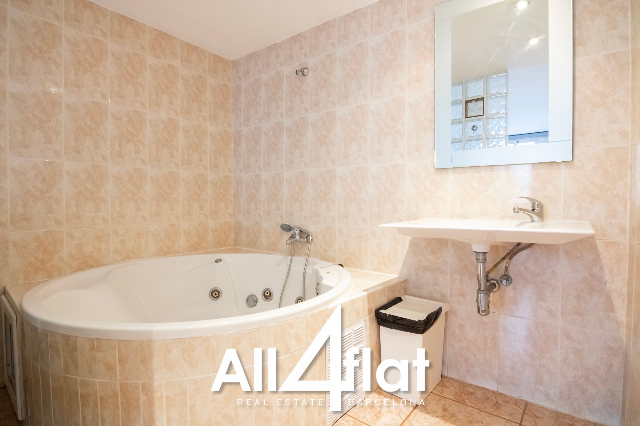 C/ Escudellers Blanch - Réf. : 000506F 