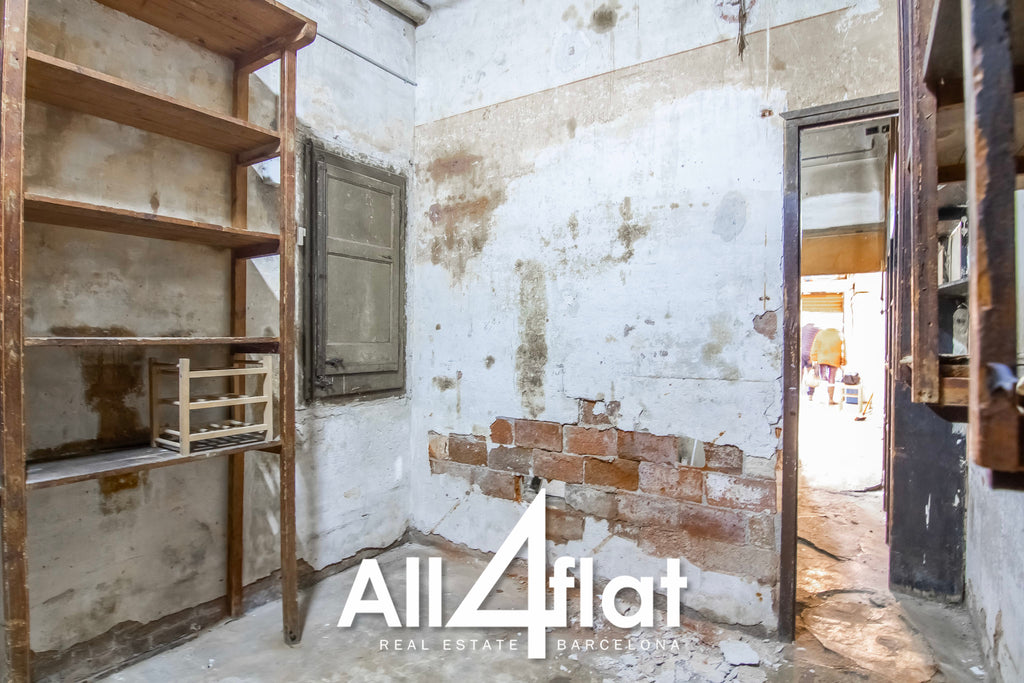 C/ Sant Elíes - Ref: 003480