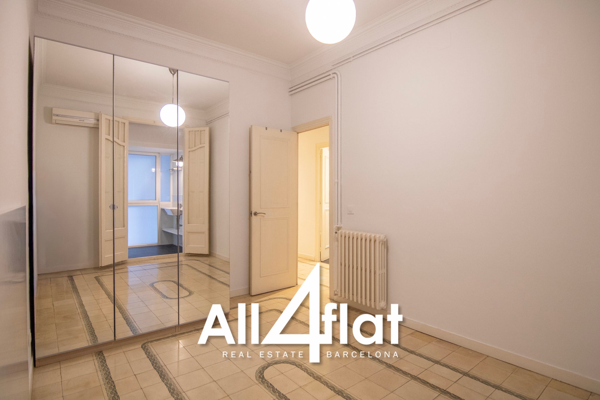 Rue Muntaner - Réf. : 003606 