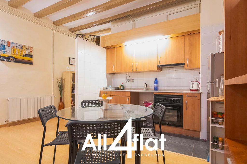 Rue des Bouteilles - Réf. : 003095B 