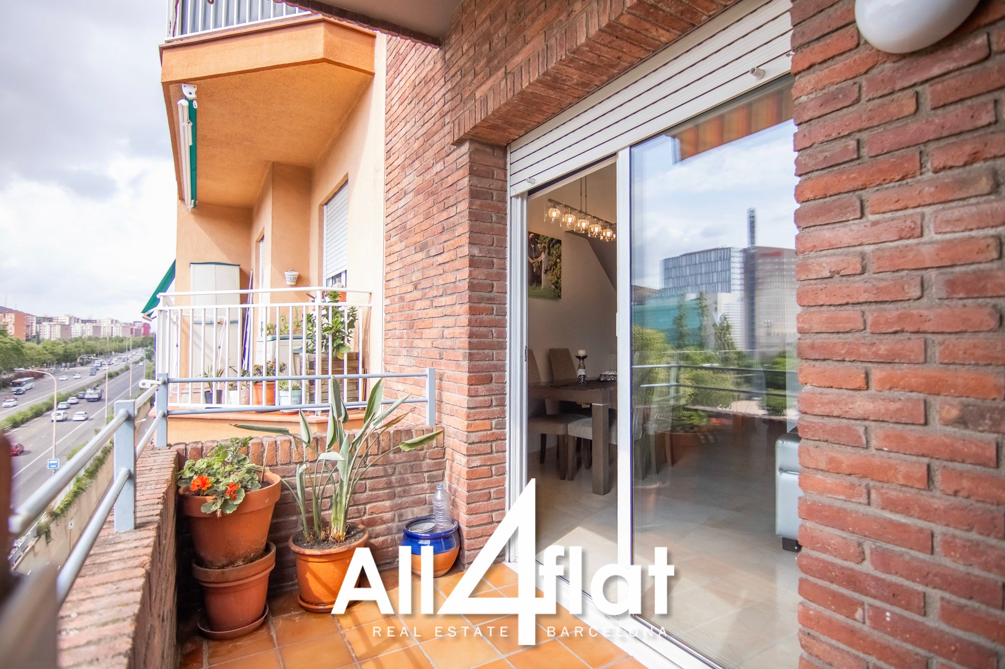 Avda Meridiana - Ref: 003555