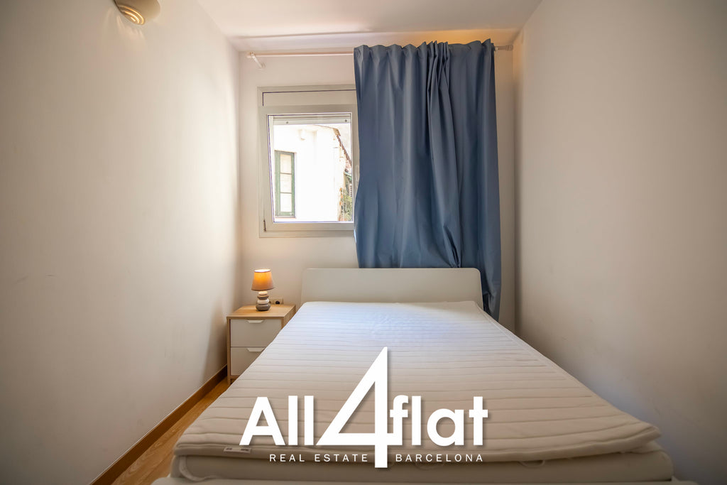 C/ Diputació - Réf. : 003558 