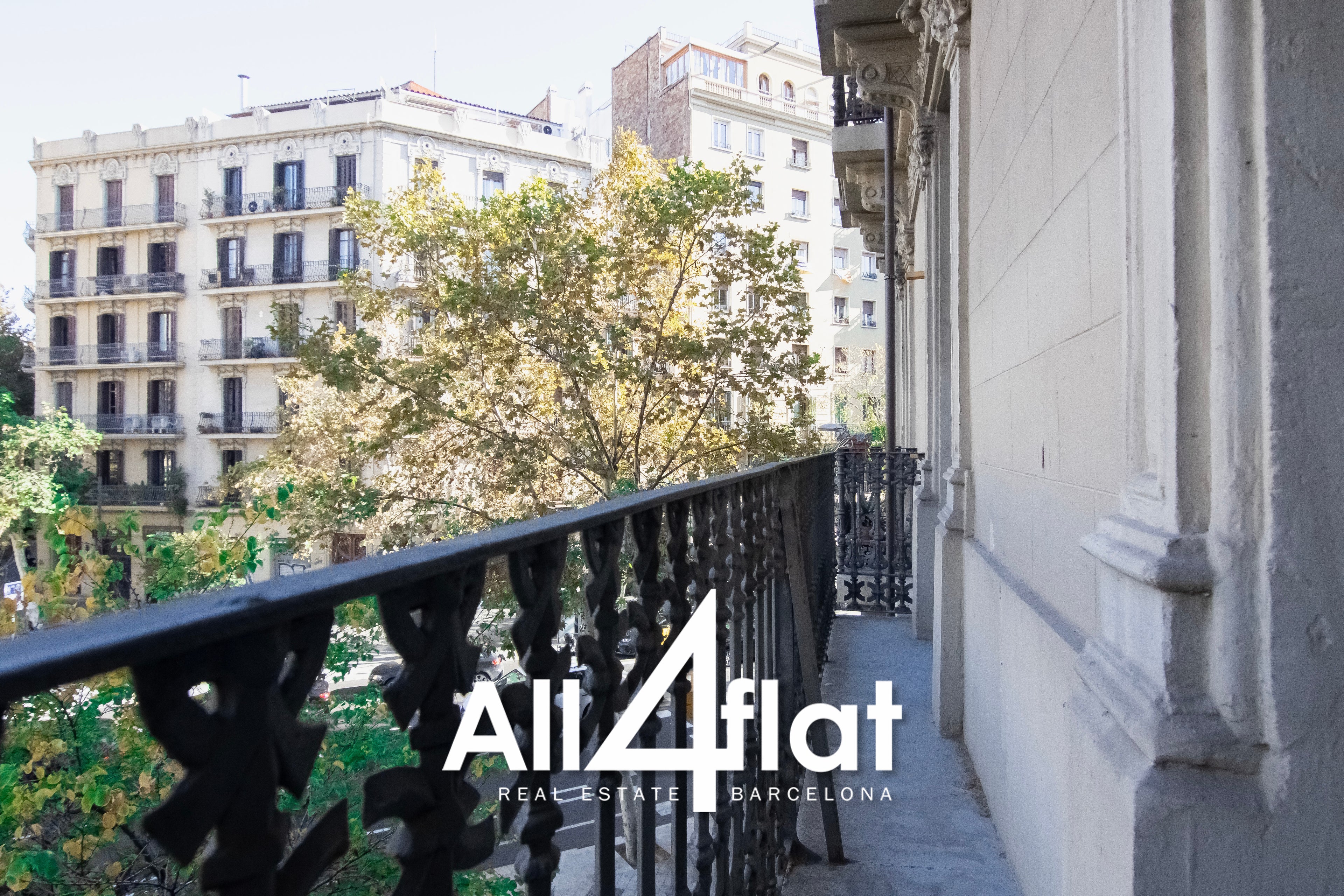 C/ Comte Urgell - Réf: 000003D 