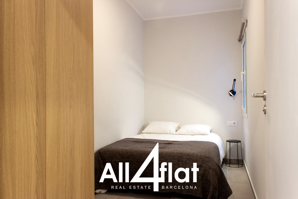 C/ Radas - Ref: 000696M