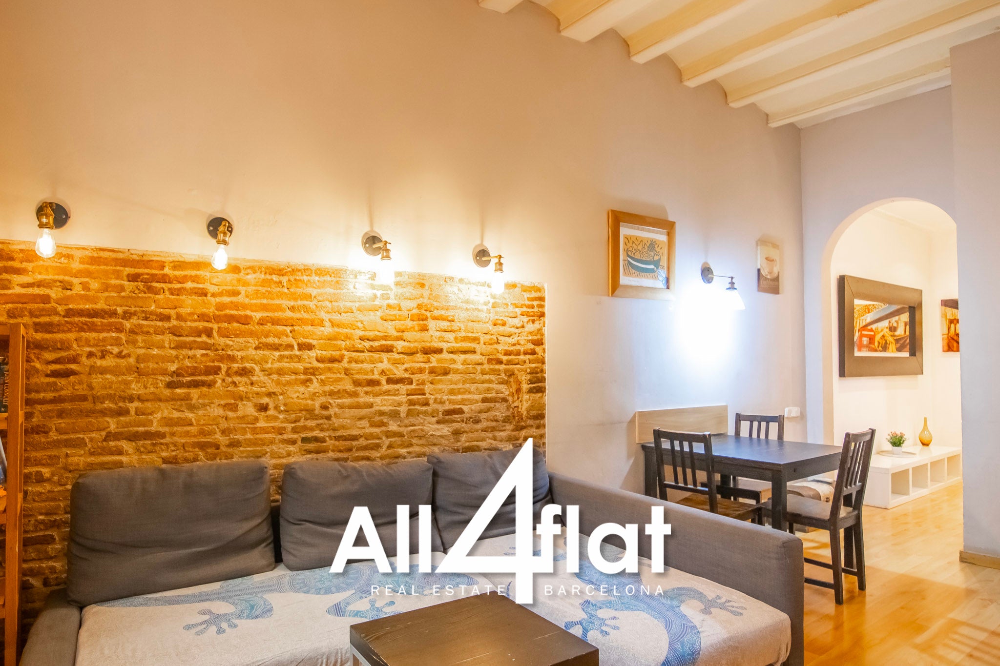 C/ Roca - Réf. : 003599