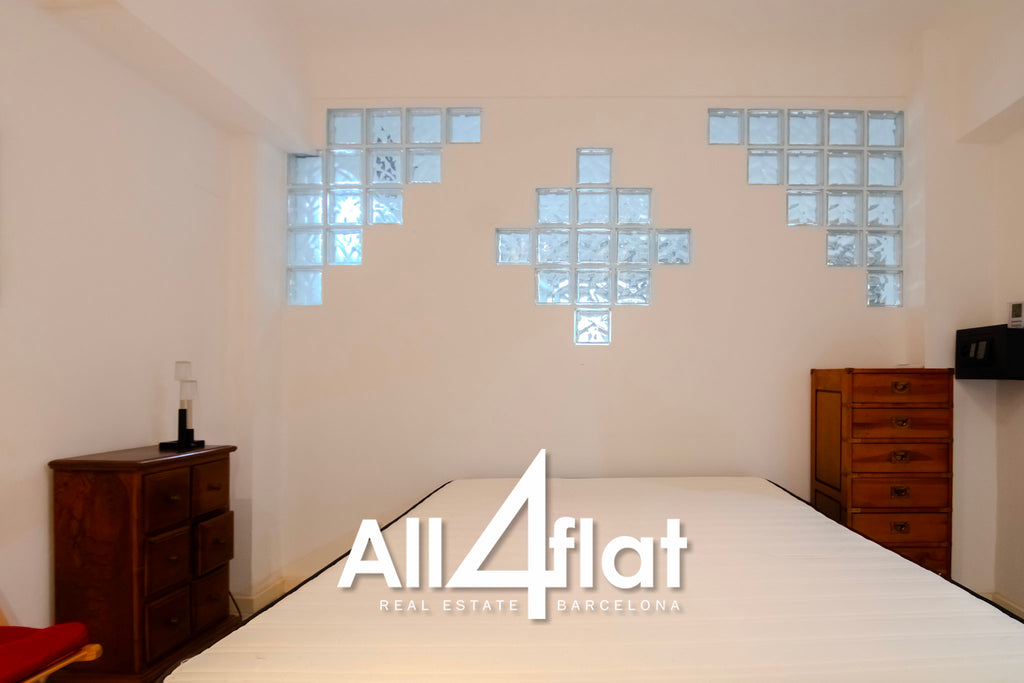 C/ Gran de La Sagrera - Ref: 003434B 