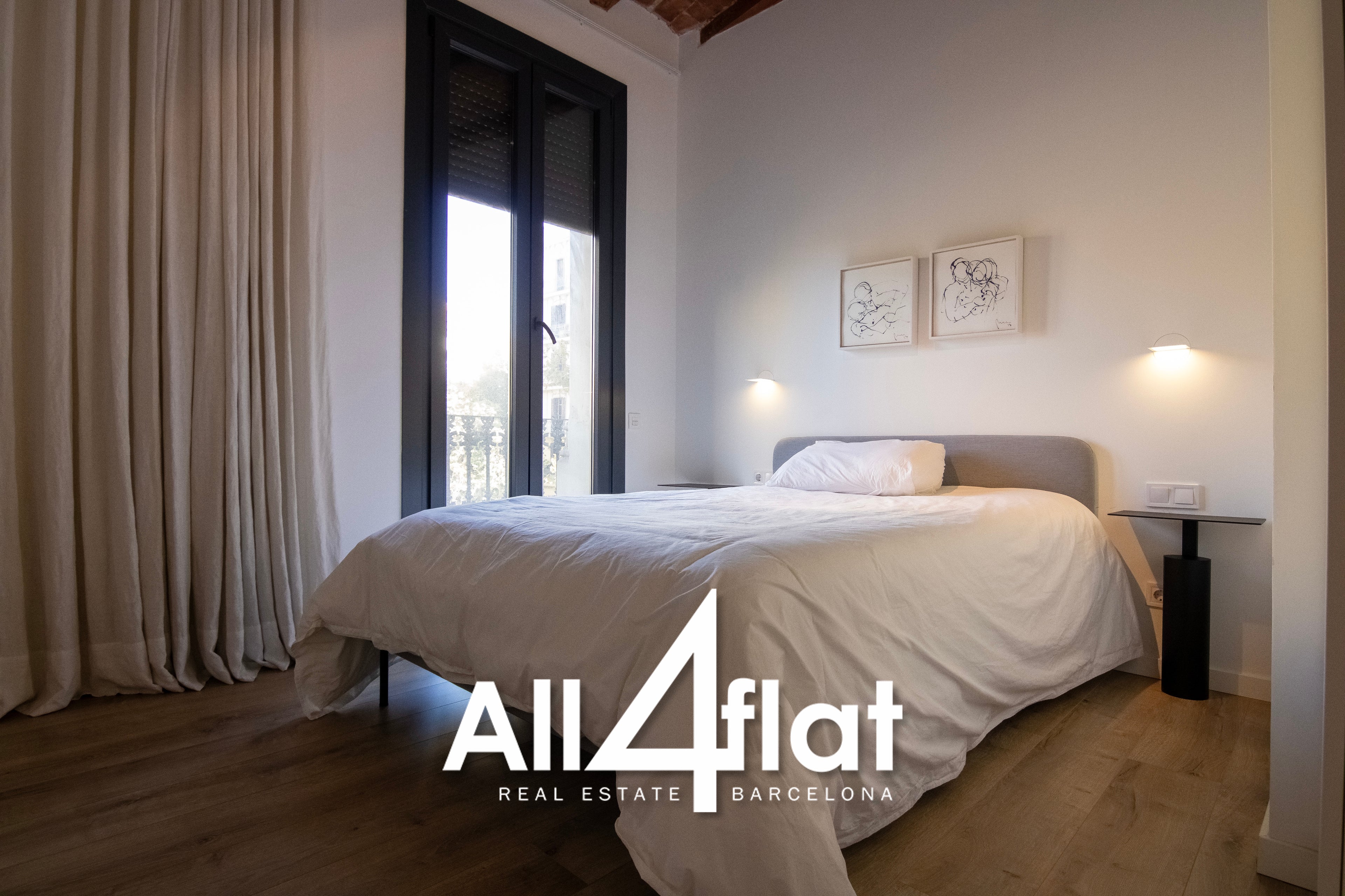 C/ Comte Urgell - Réf: 000003D 