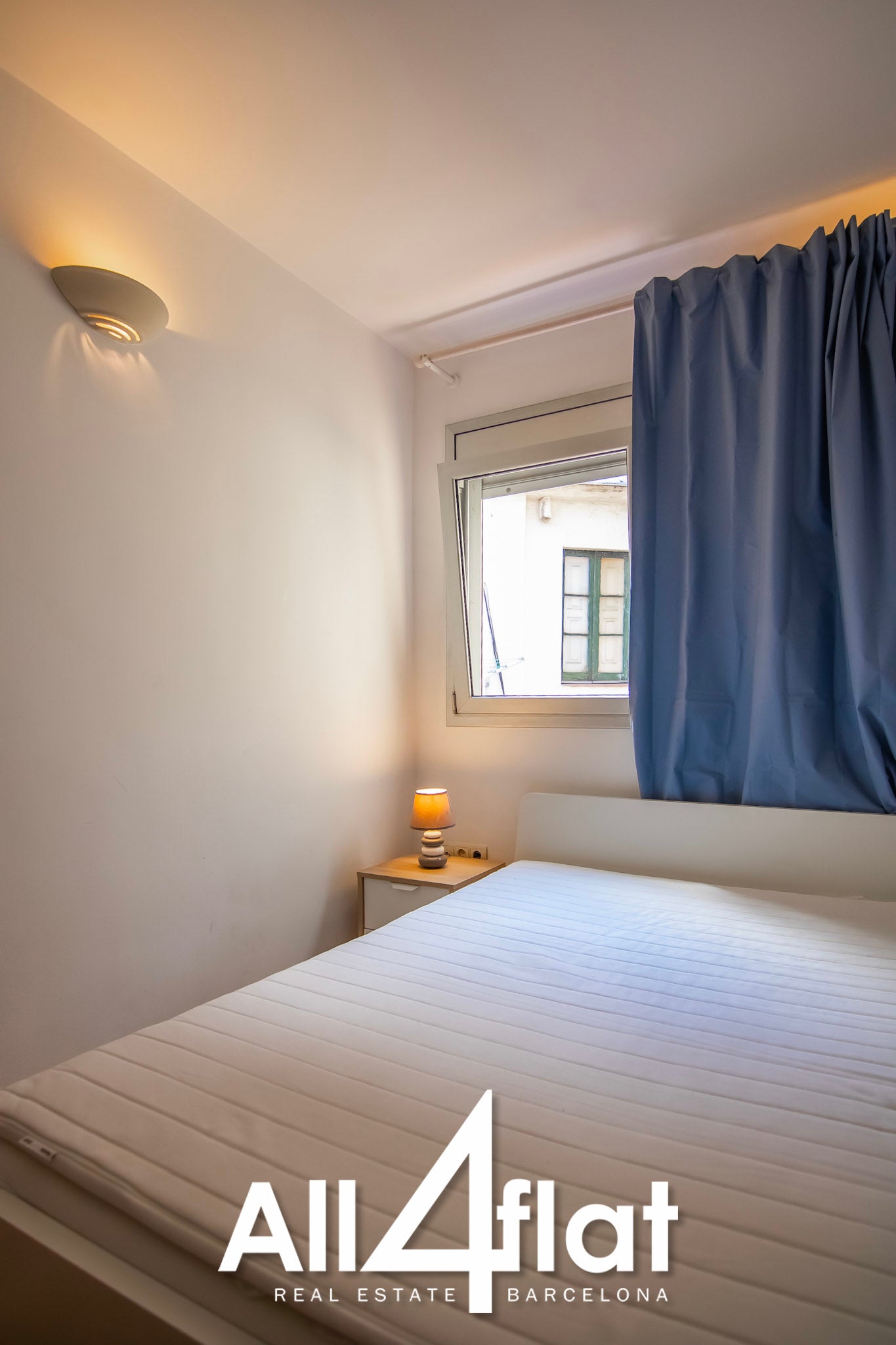 C/ Diputació - Réf. : 003558 