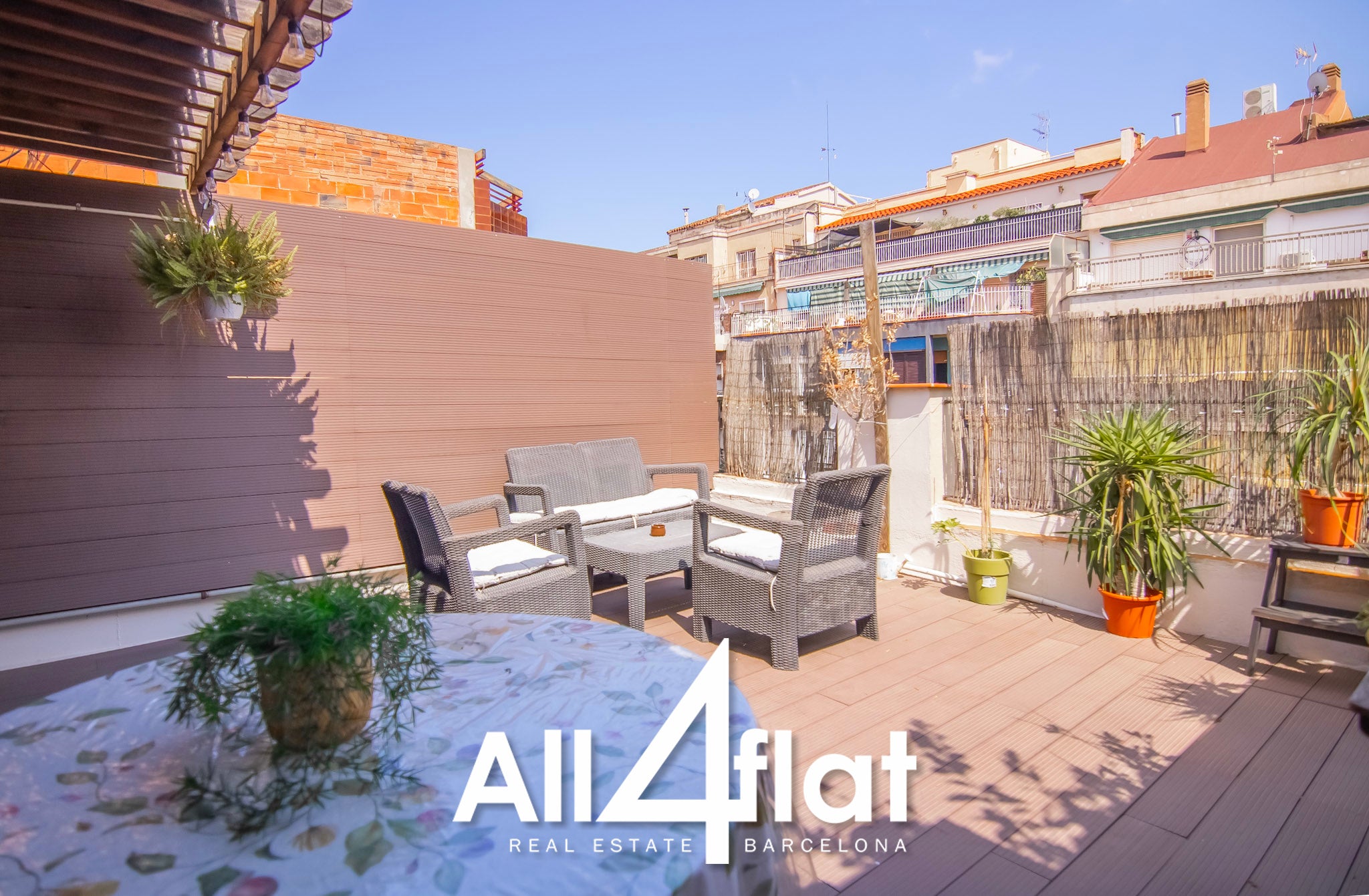 C/ Diputació - Réf. : 003558 