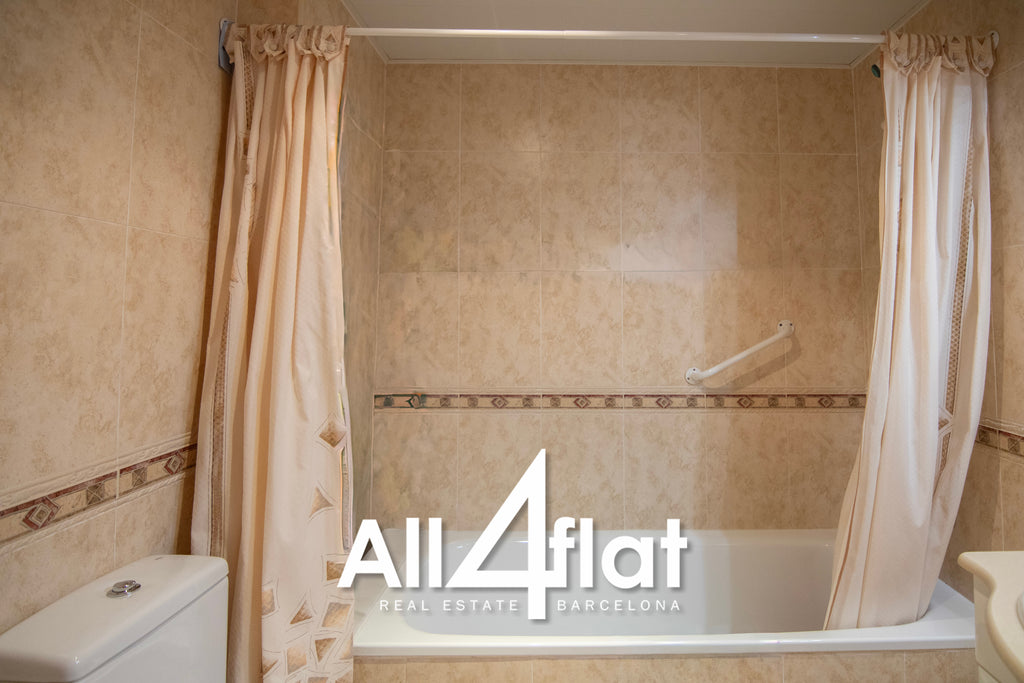 C/ Catalunya - Réf. : 003602 