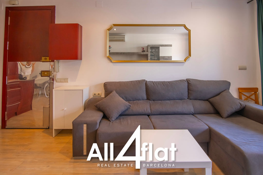 C/ Diputació - Réf. : 003558 