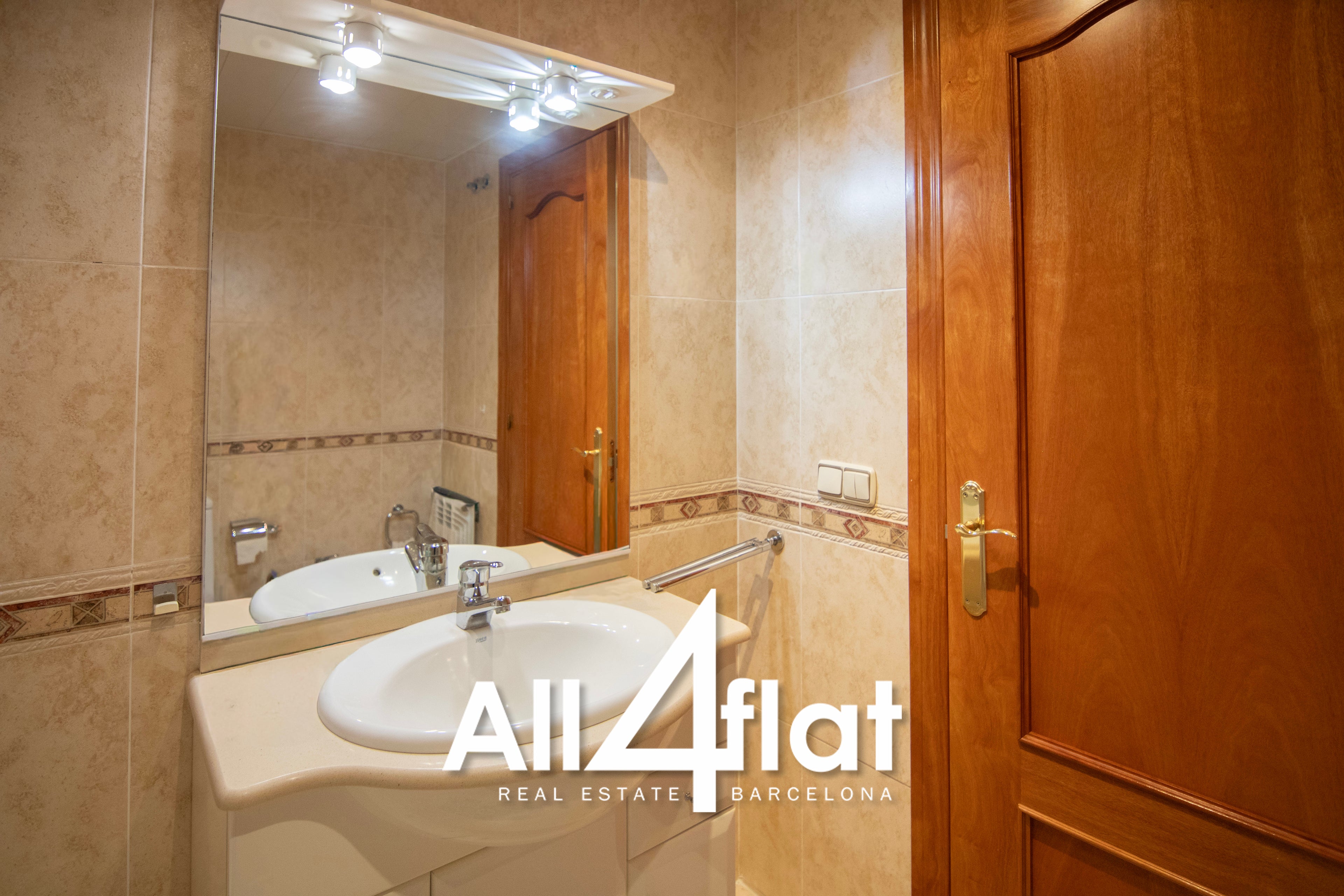 C/ Catalunya - Réf. : 003602 