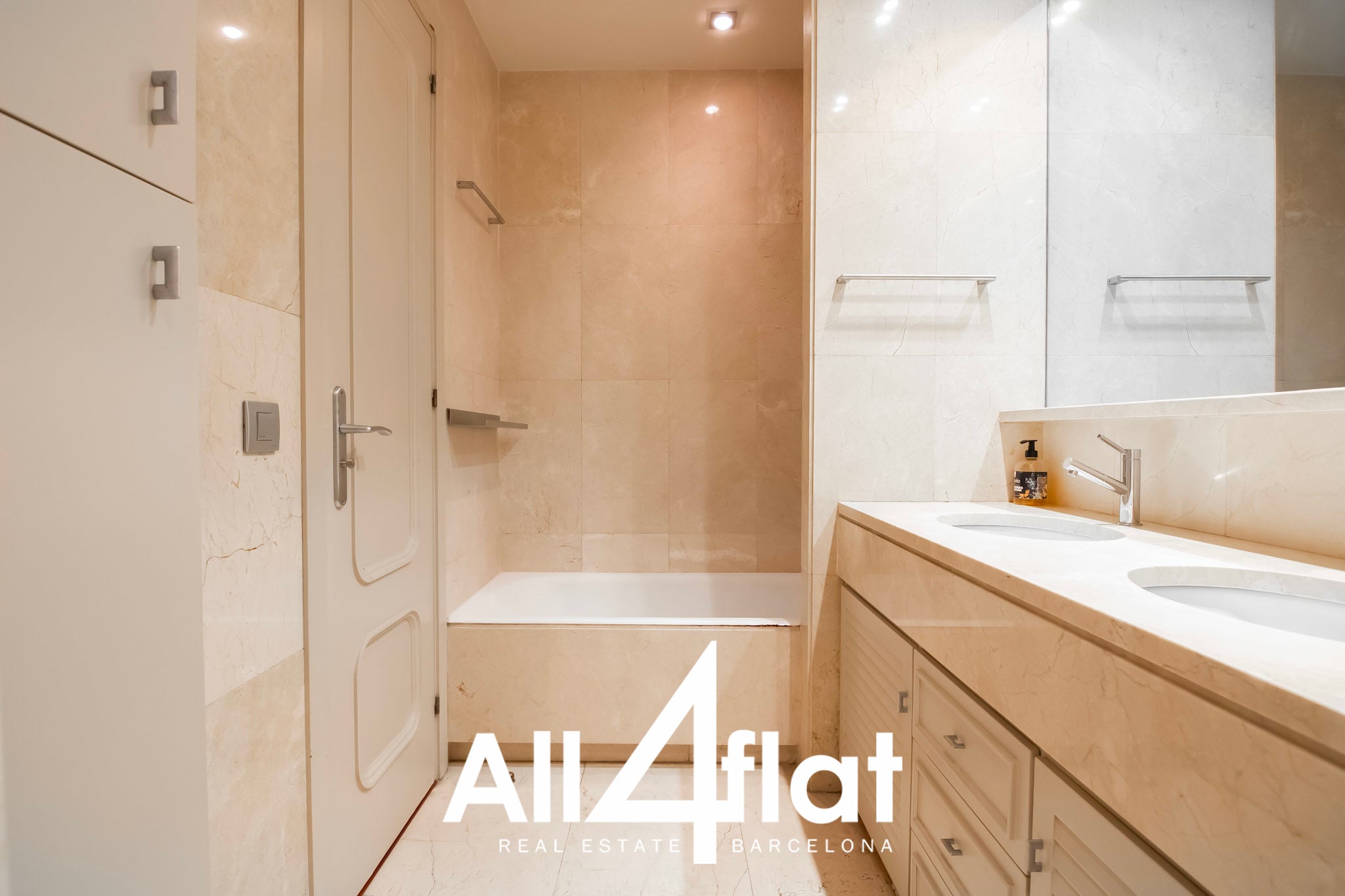 C/ Teodora Lamadrid - Ref: 003129NP