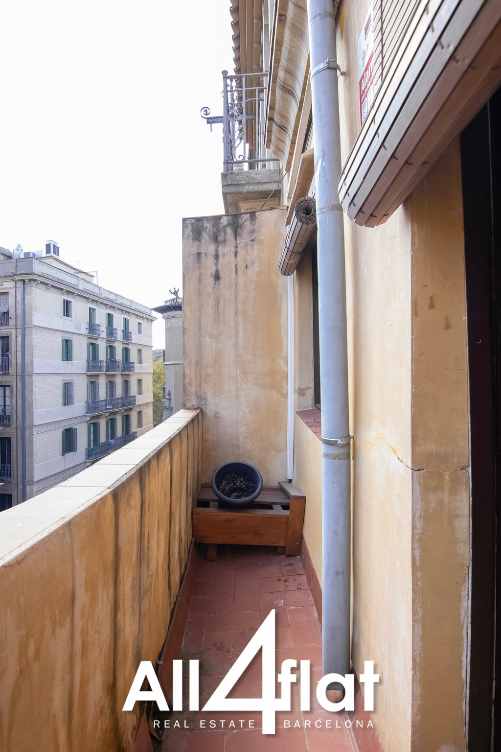 Place Olles - Réf. : 003392A 