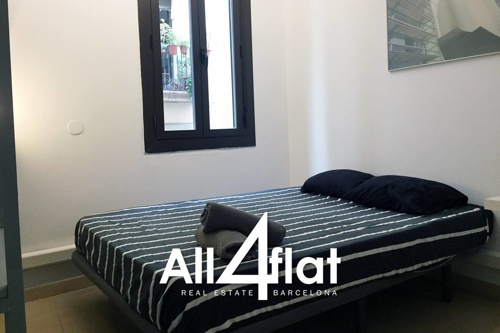 C/ Joaquin Costa - Réf. : 000638X 