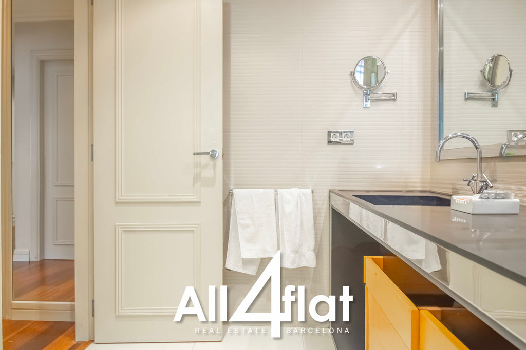 C/ Pau Claris - Réf. : 003509 