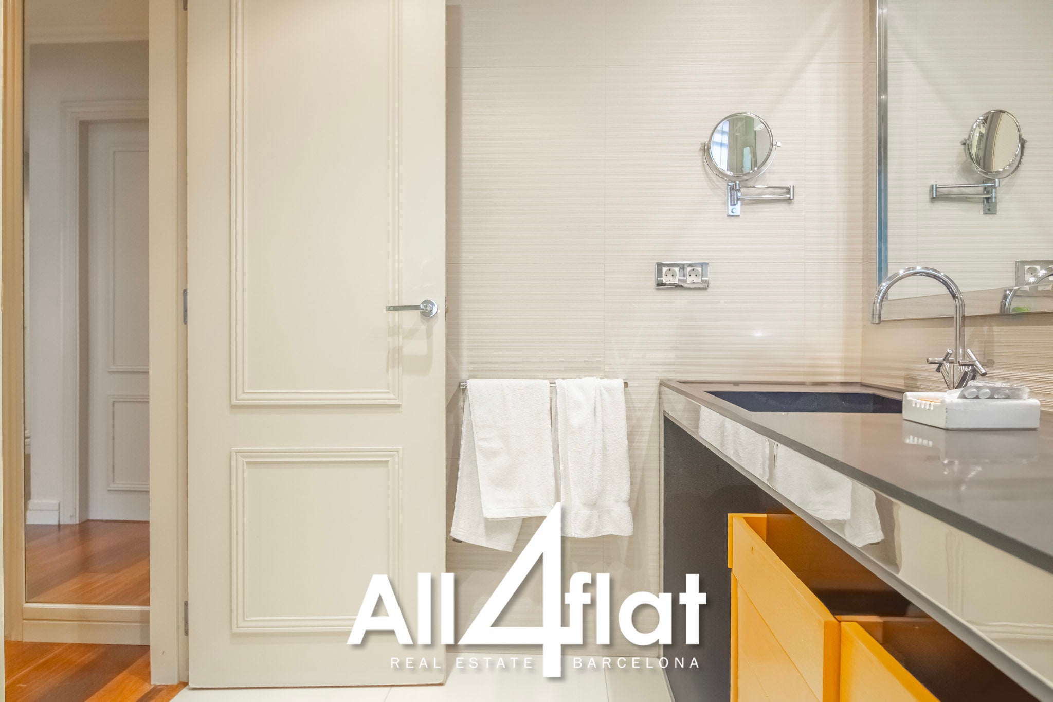 C/ Pau Claris - Réf. : 003509 