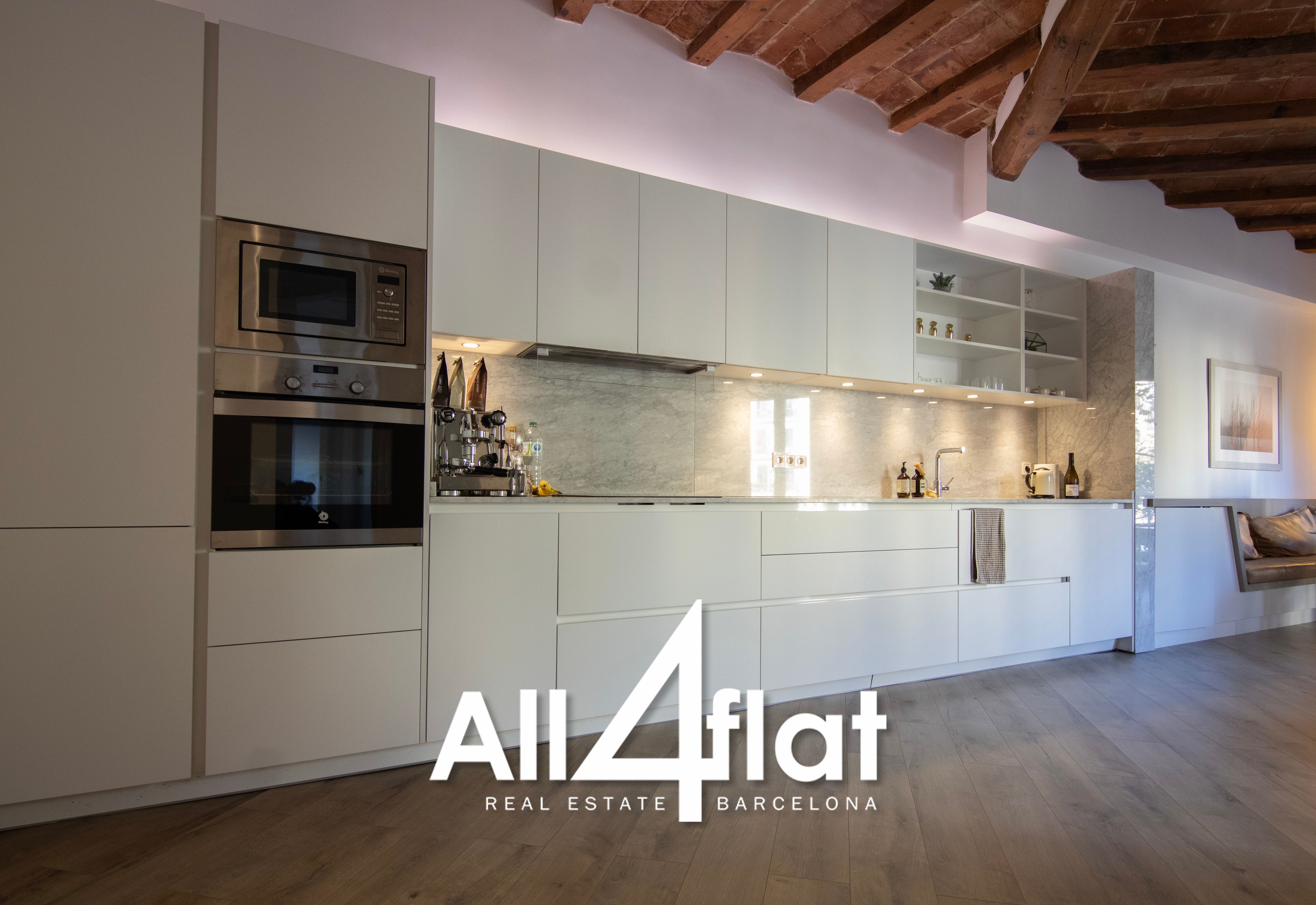 C/ Comte Urgell - Réf: 000003D 