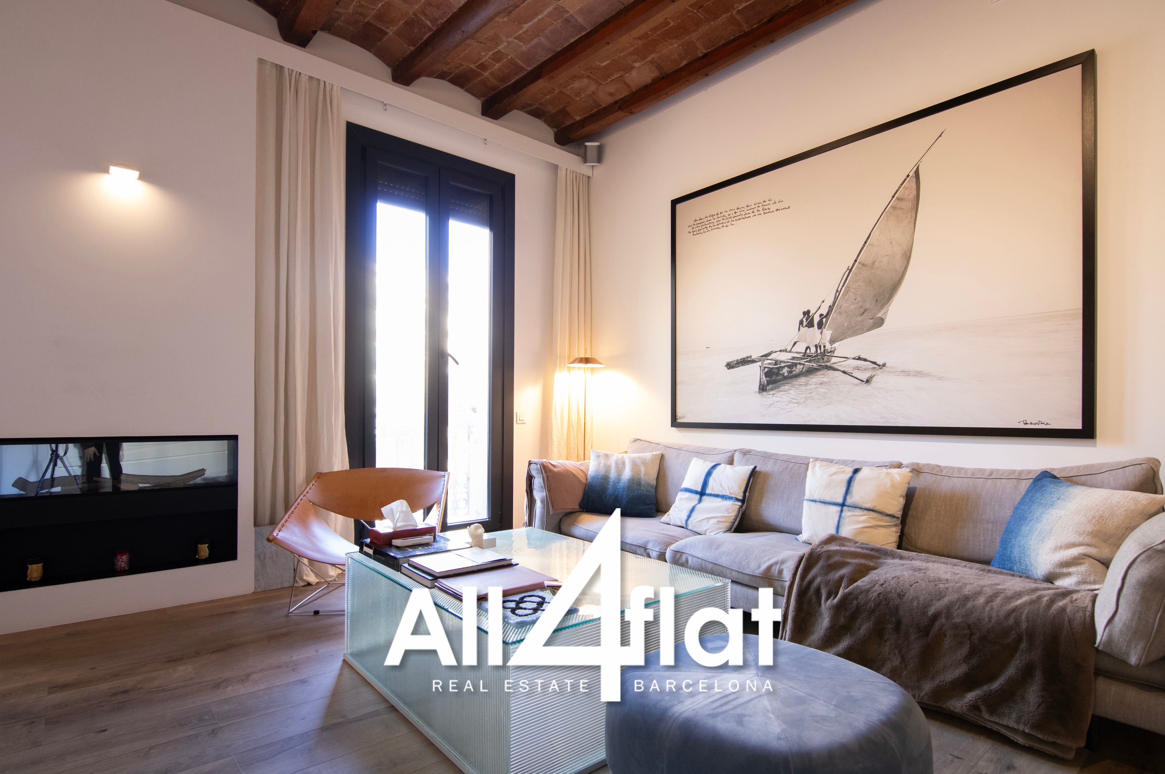 C/ Comte Urgell - Réf: 000003D 