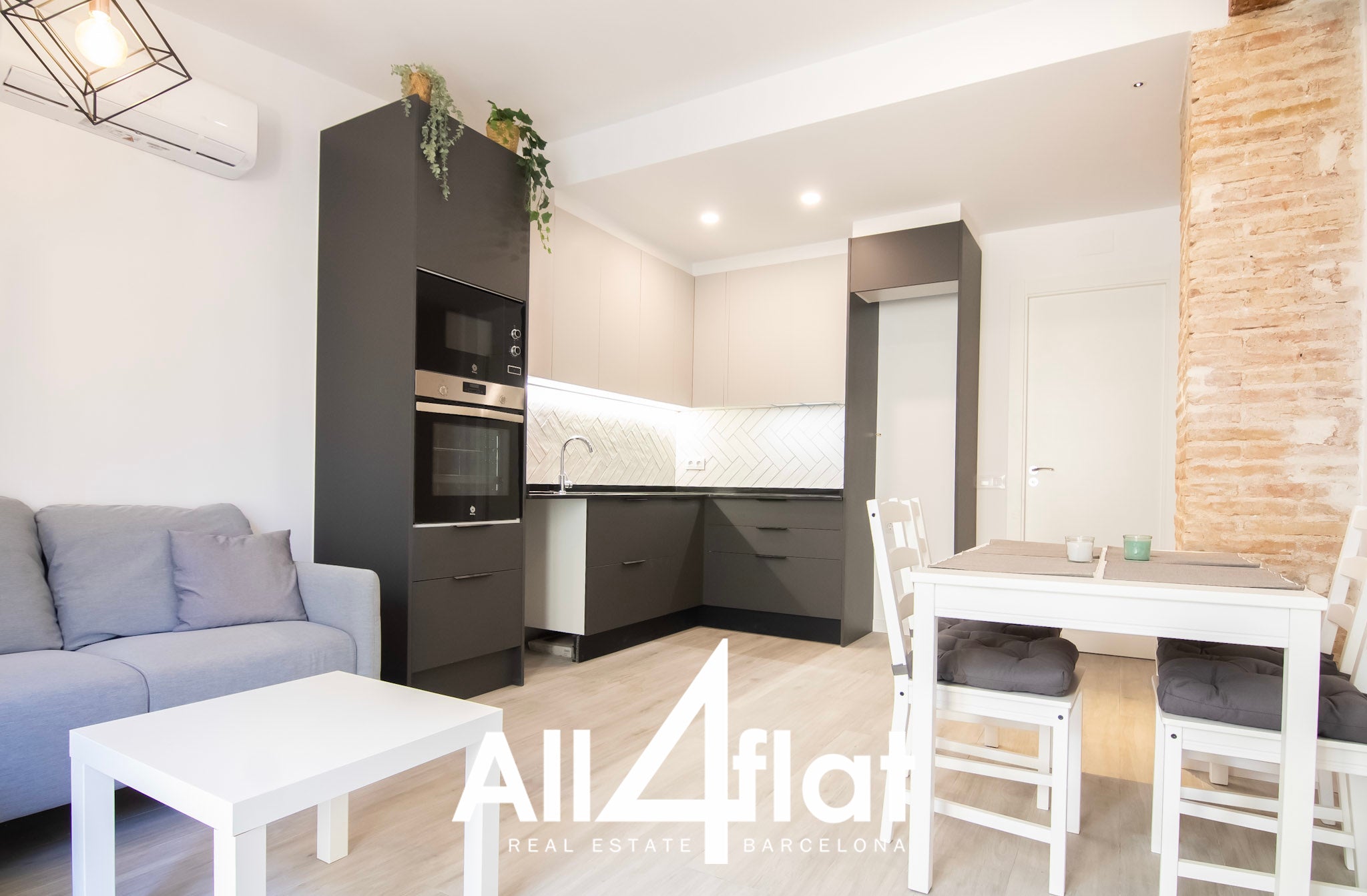 Rue Guardia - Réf. : 003063B