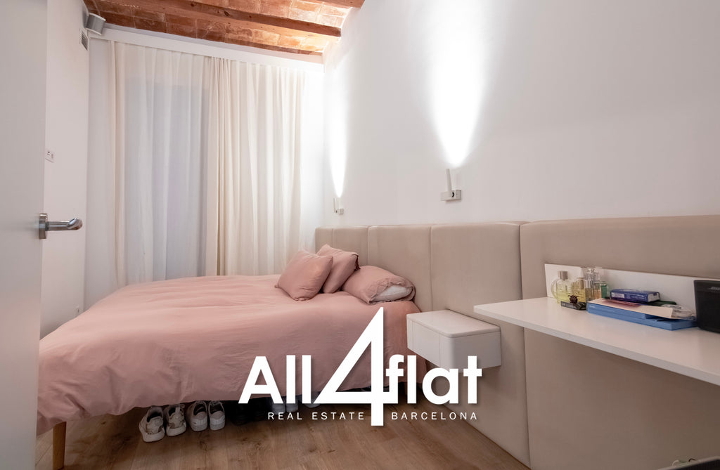 C/ Comte Urgell - Réf: 000003D 