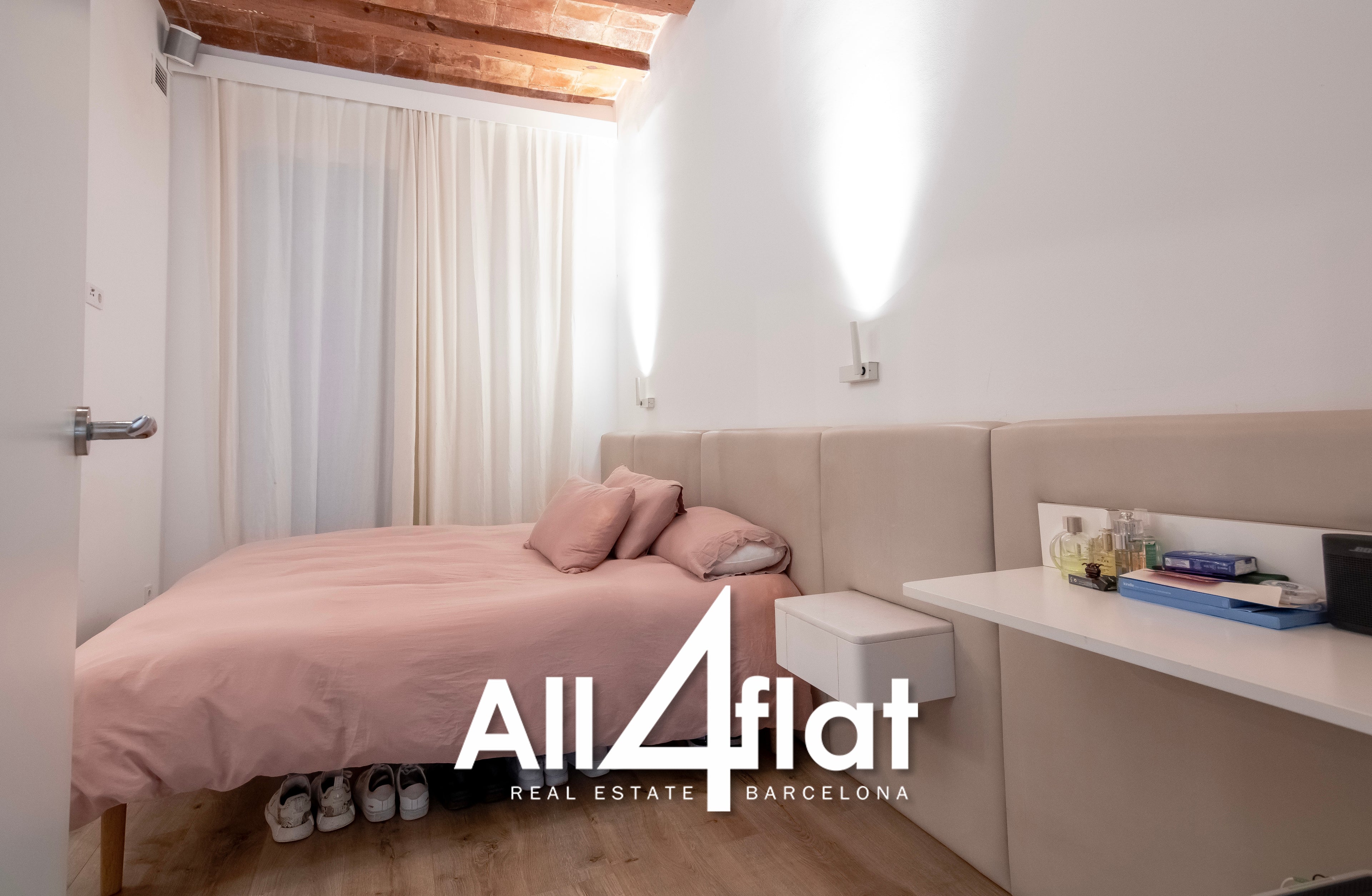 C/ Comte Urgell - Réf: 000003D 