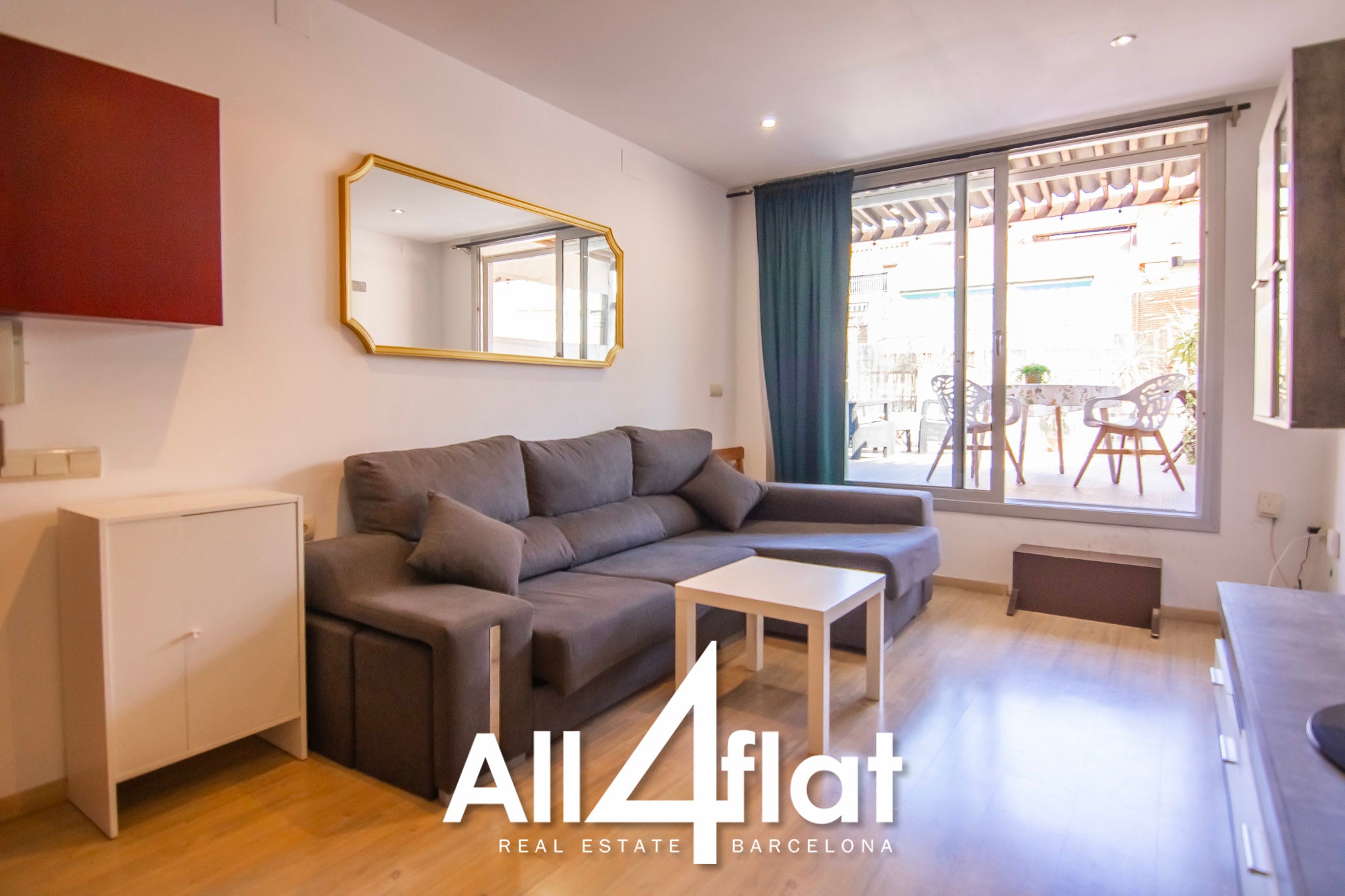 C/ Diputació - Réf. : 003558 