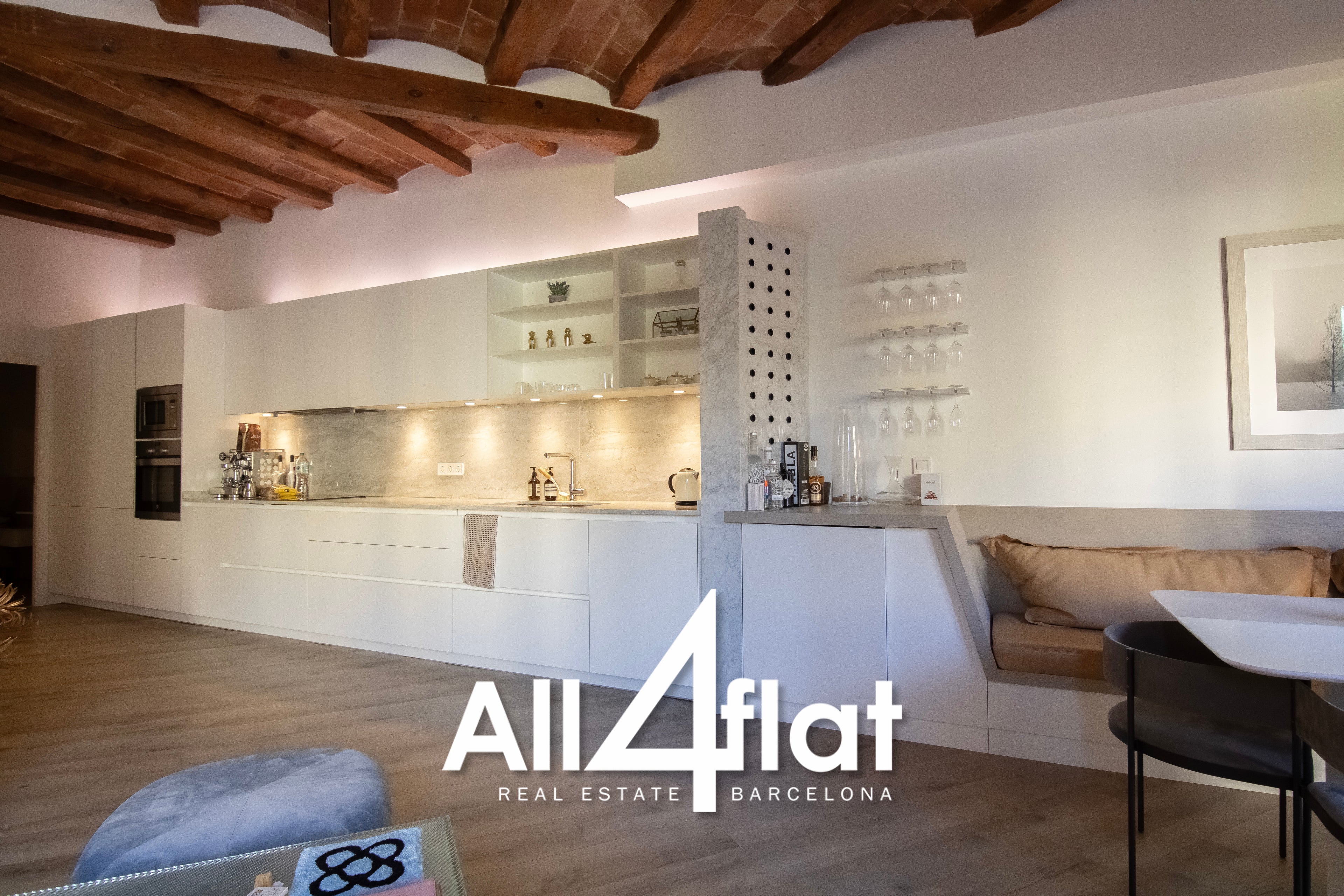 C/ Comte Urgell - Réf: 000003D 