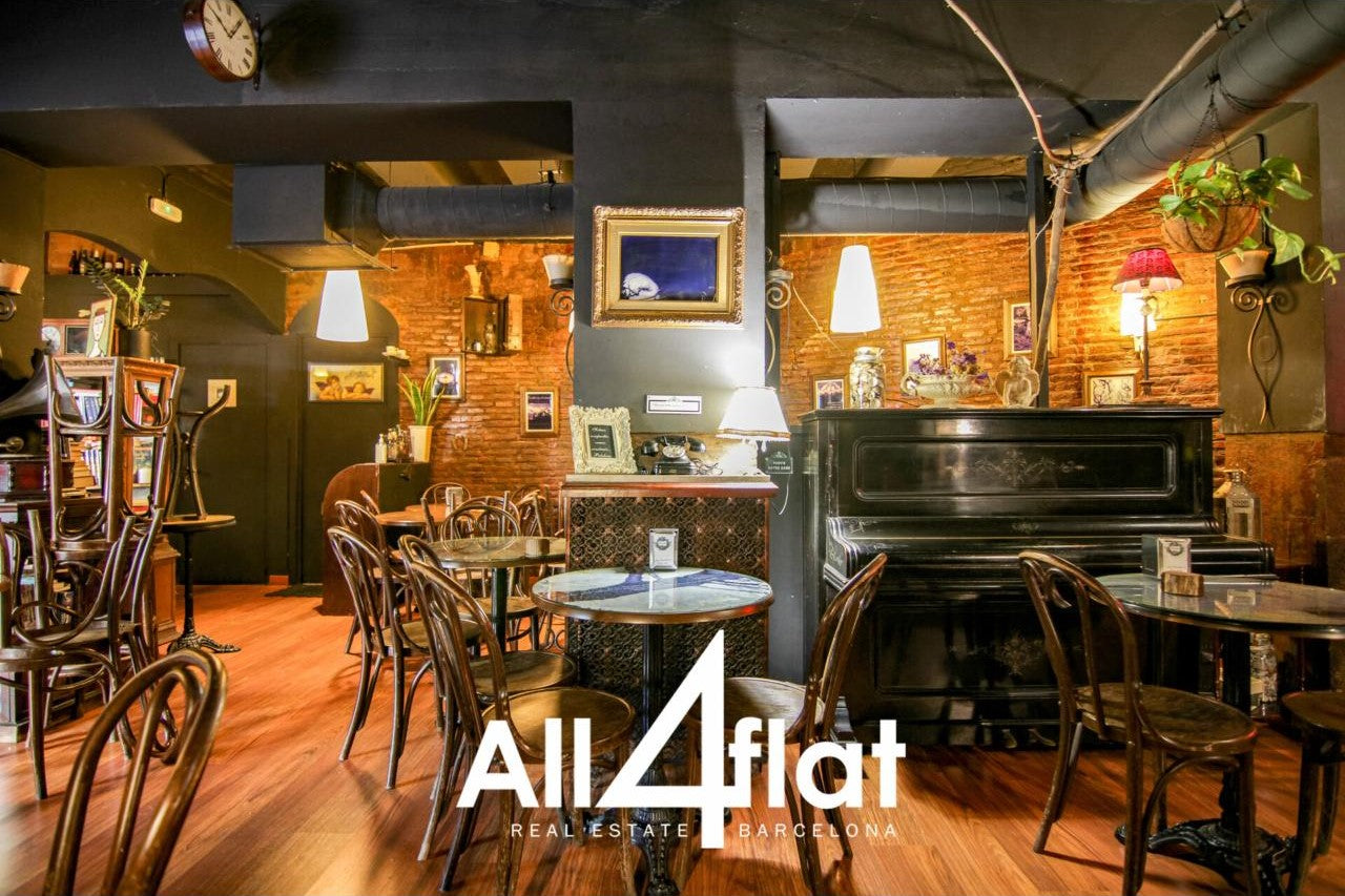 Avda Josep Tarradellas - Réf: 002744 