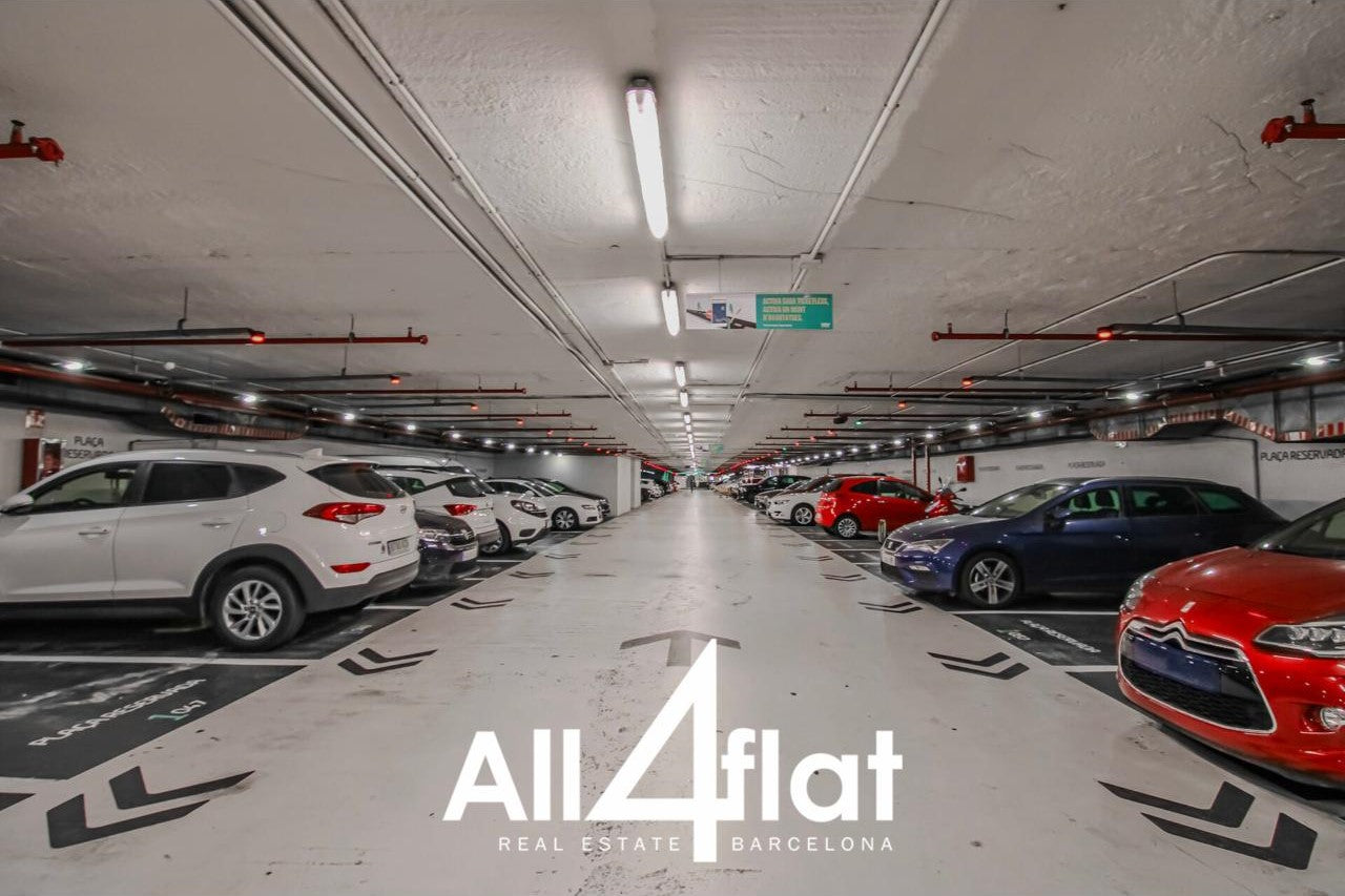 C/ Comte d'Urgell - Réf. : 003340A 