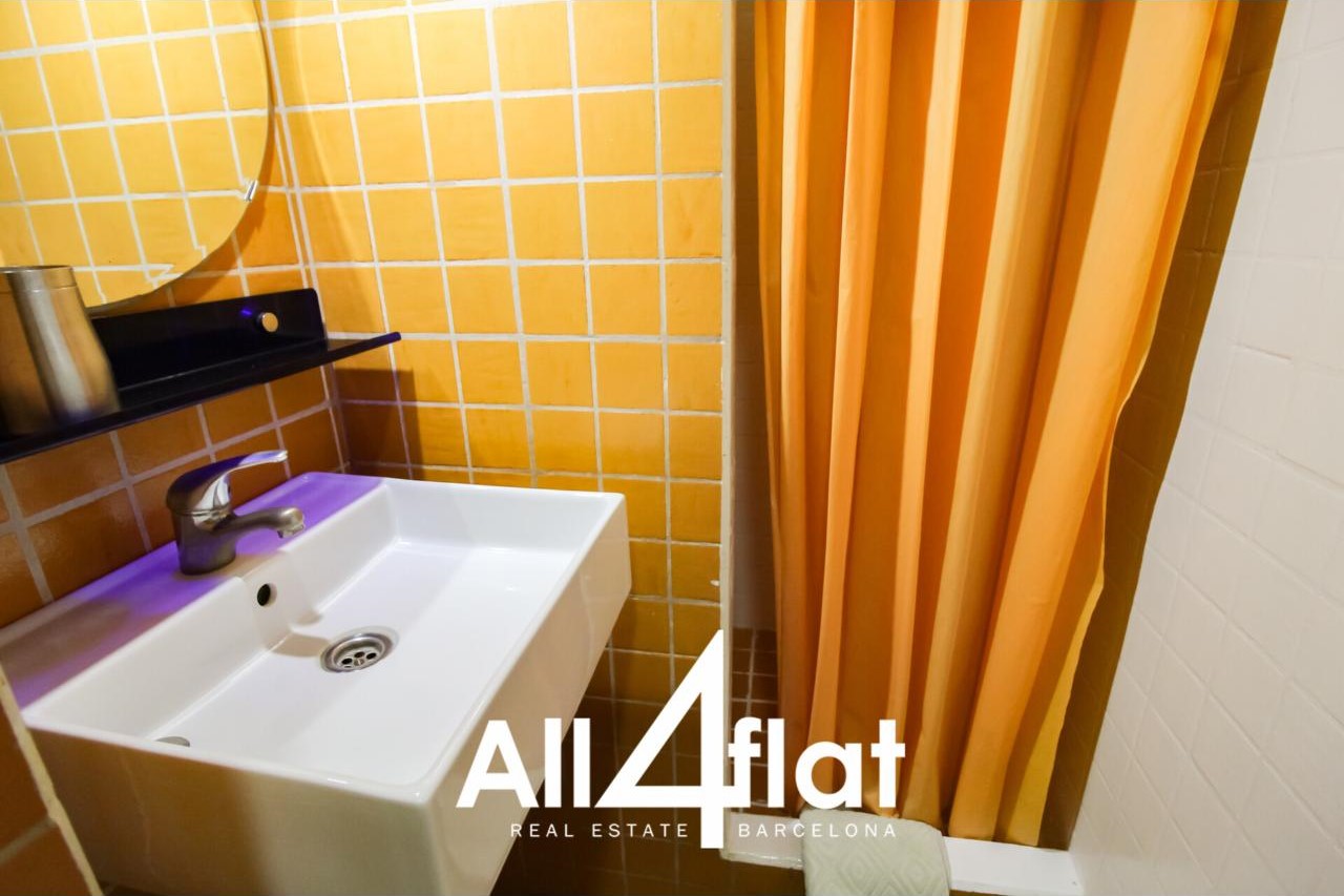 C/ Joaquin Costa - Réf. : 000639K 