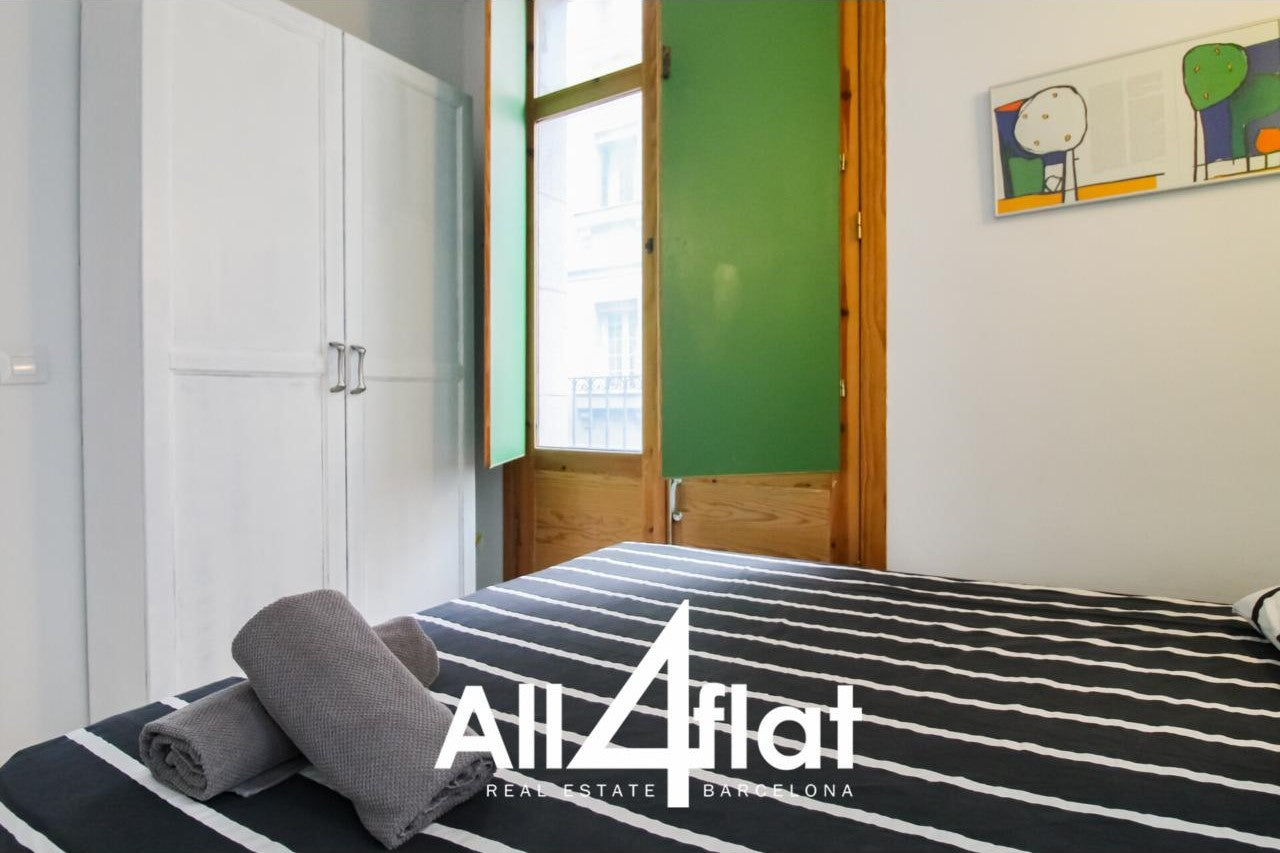 C/ Joaquin Costa - Réf. : 000639K 