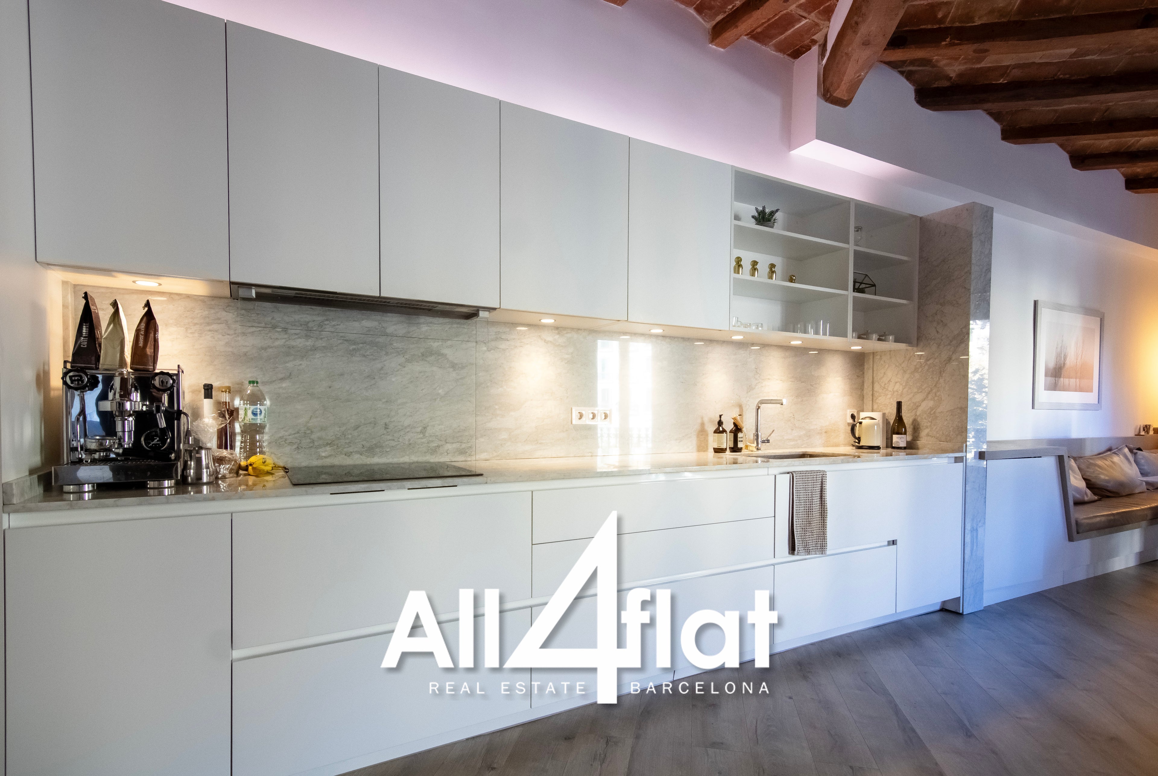 C/ Comte Urgell - Réf: 000003D 