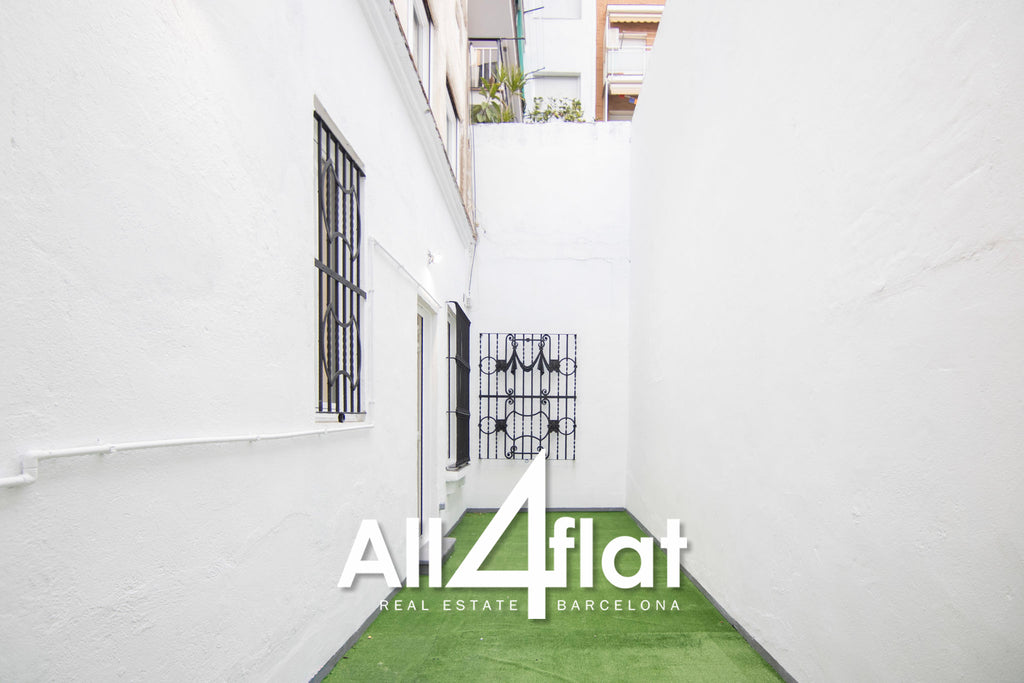 C/ Hostalfrancs - Réf. : 003600