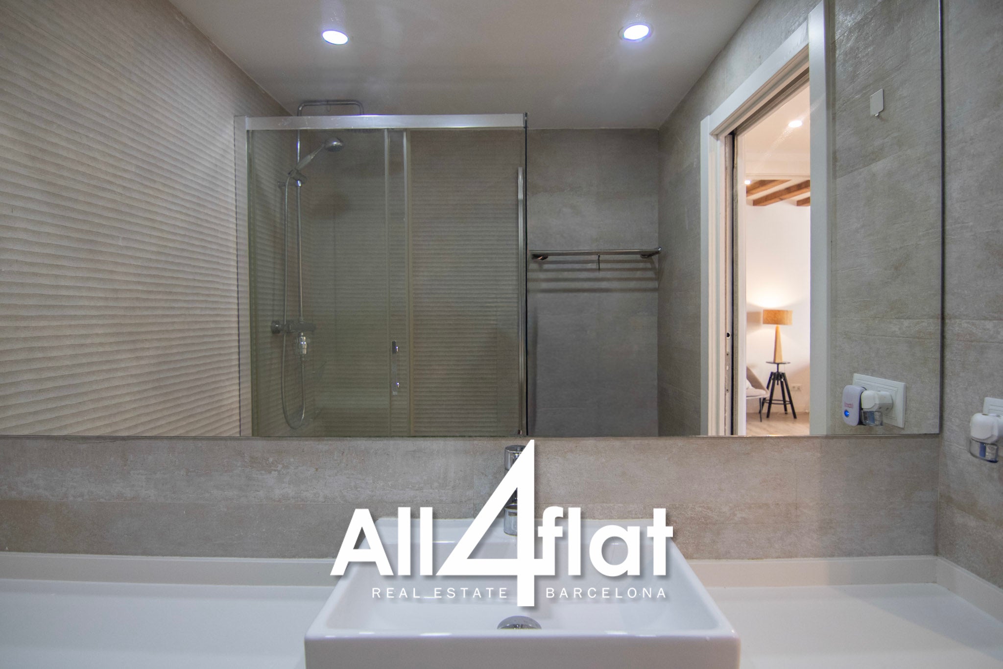 C/ avinyó - Réf. : 000308H 